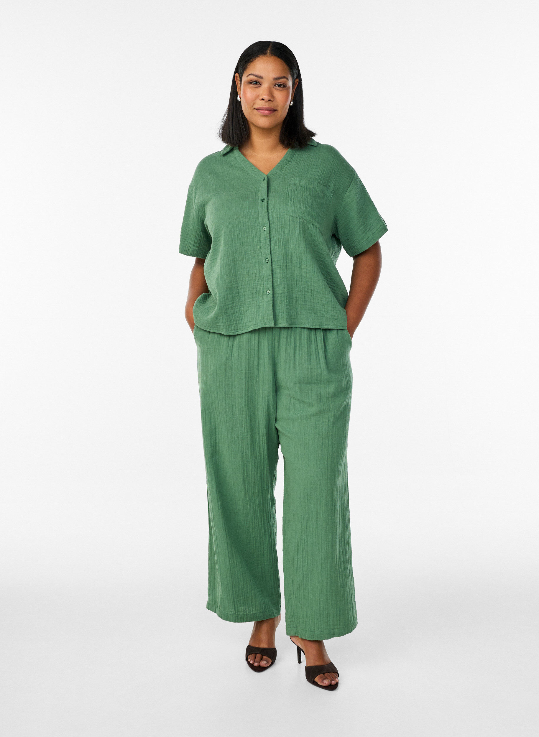 Zizzi Bluzka z bawelnianej muslinowej tkaniny z kr&oacute;tkim rekawem, Zielony, Model image number 1