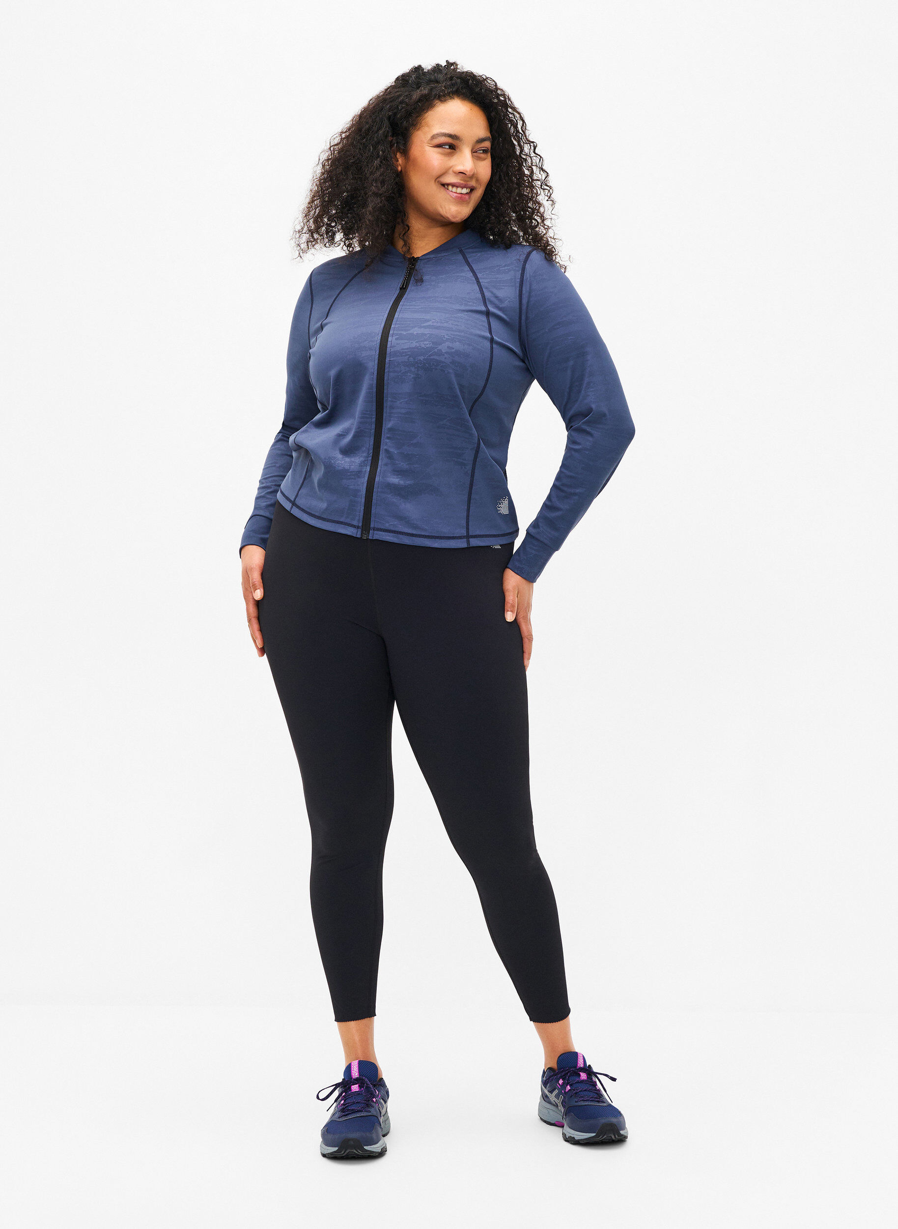 Zizzi Kr&oacute;tkie rajstopy do cwiczen z kieszenia, Czarne, Model image number 1