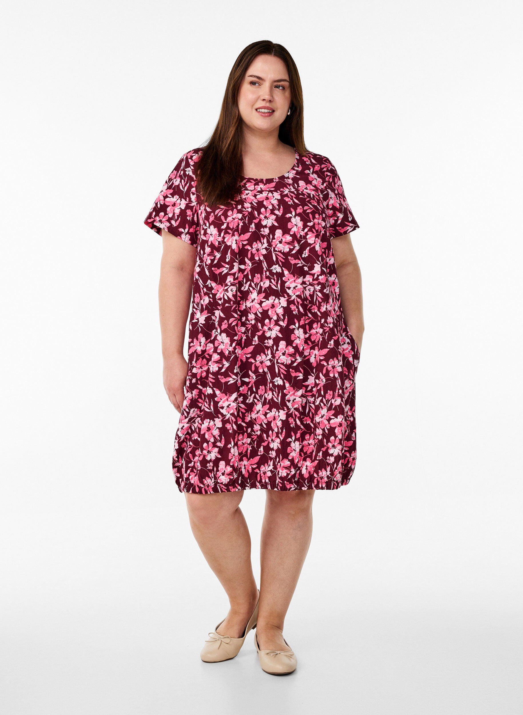 Zizzi Bawelniana sukienka z nadrukiem i kr&oacute;tkimi rekawami, Ciemnobordowy, Model image number 1