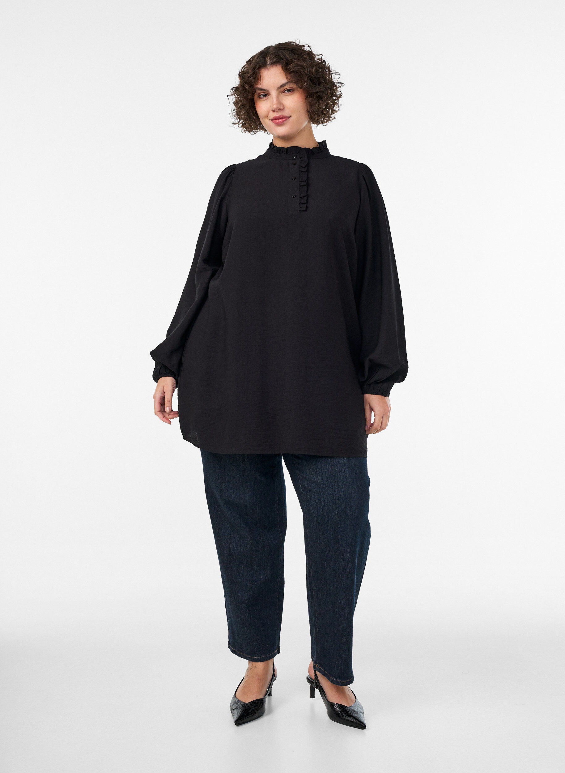 ZizziWiskozowa tunika z falbanami i guzikami, Czarne, Model image number 1