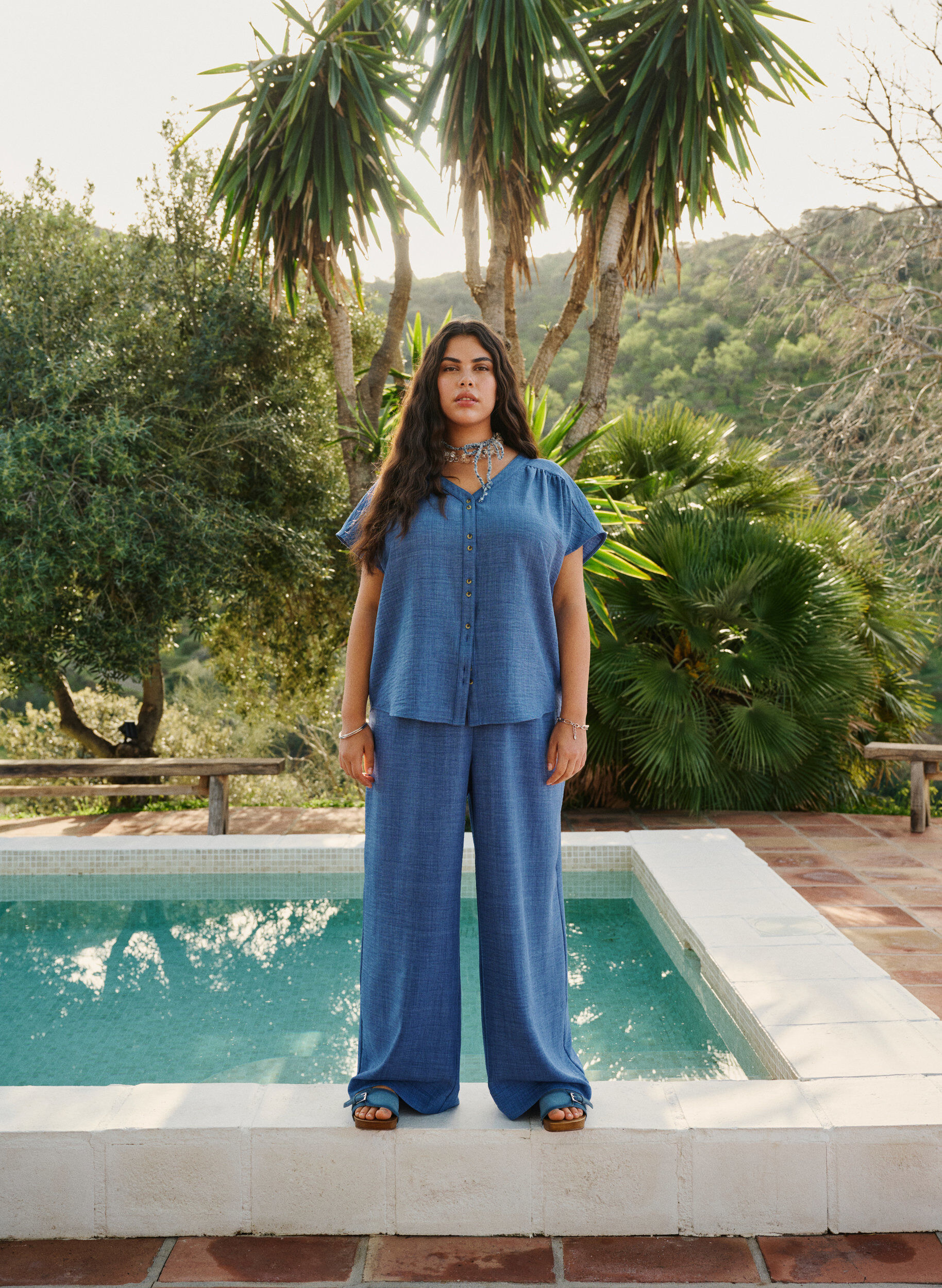 Zizzi Luzne spodnie z gumka w pasie i kieszeniami, Niebieskie, Image image number 0