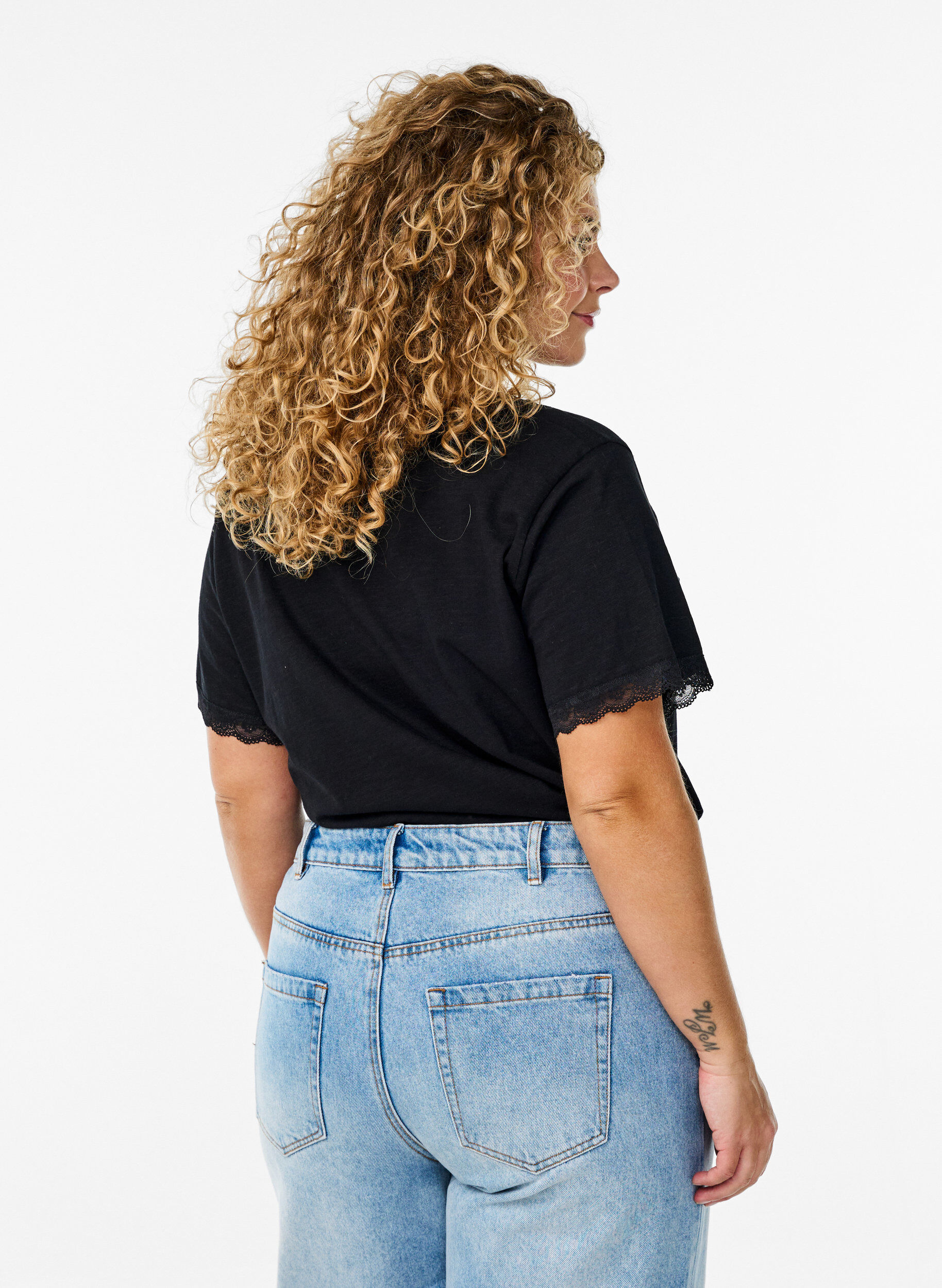 Zizzi Koszulka z koronkowym wykonczeniem, Czarne, Model image number 2