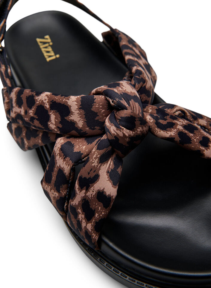 Szerokie - Sandal z detalem w formie wezla, Brązowy, Packshot image number 3