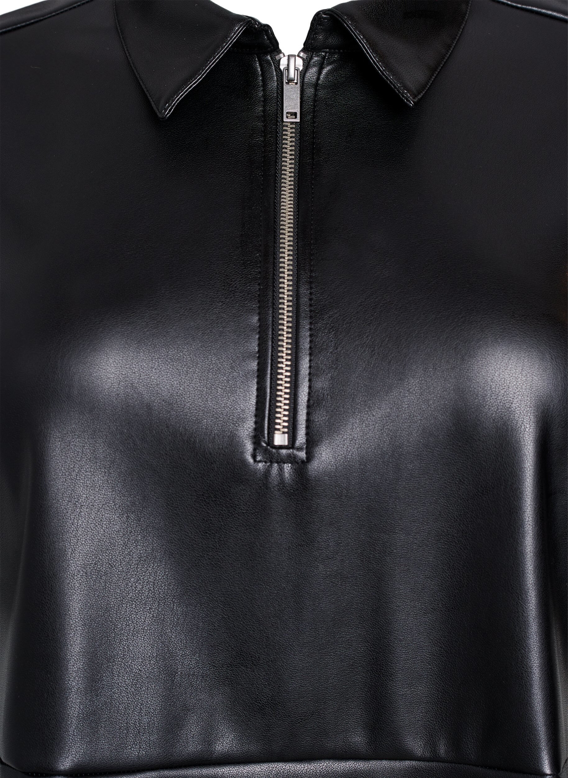 Zizzi Kr&oacute;tka sukienka ze sztucznej sk&oacute;ry o kroju litery A, Czarne, Packshot image number 2