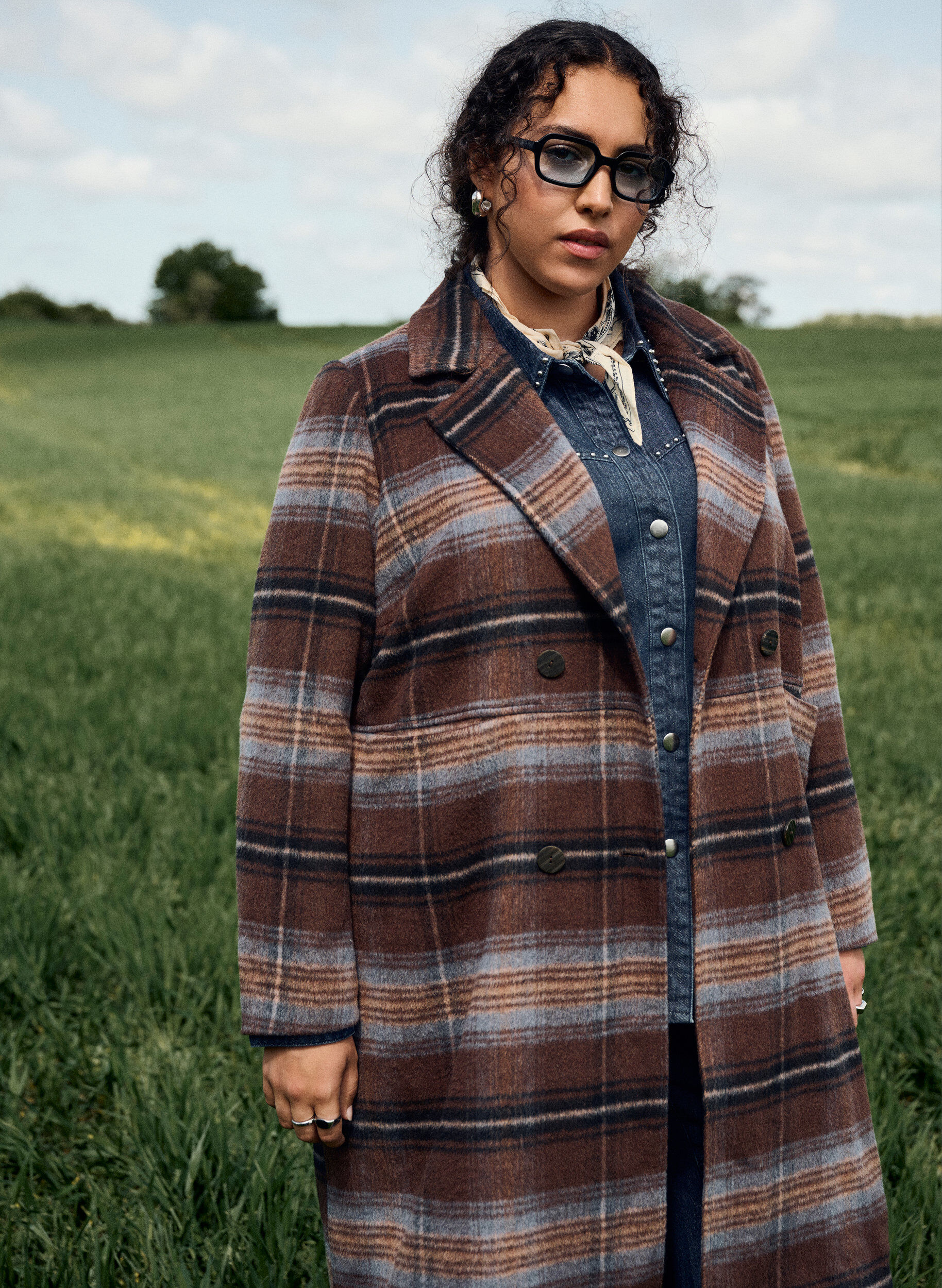 Zizzi Plaszcz szczotkowany w krate, Brązowy, Image image number 0