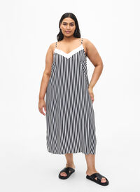 Flash – sukienka w paski z wiskozy, Black White Stripe, Model