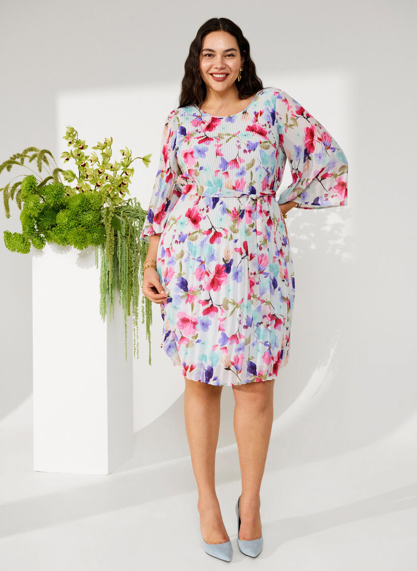 Wzorzysta plisowana sukienka z wiazaniem w pasie, White/MultiFlowerAOP, Image image number 0