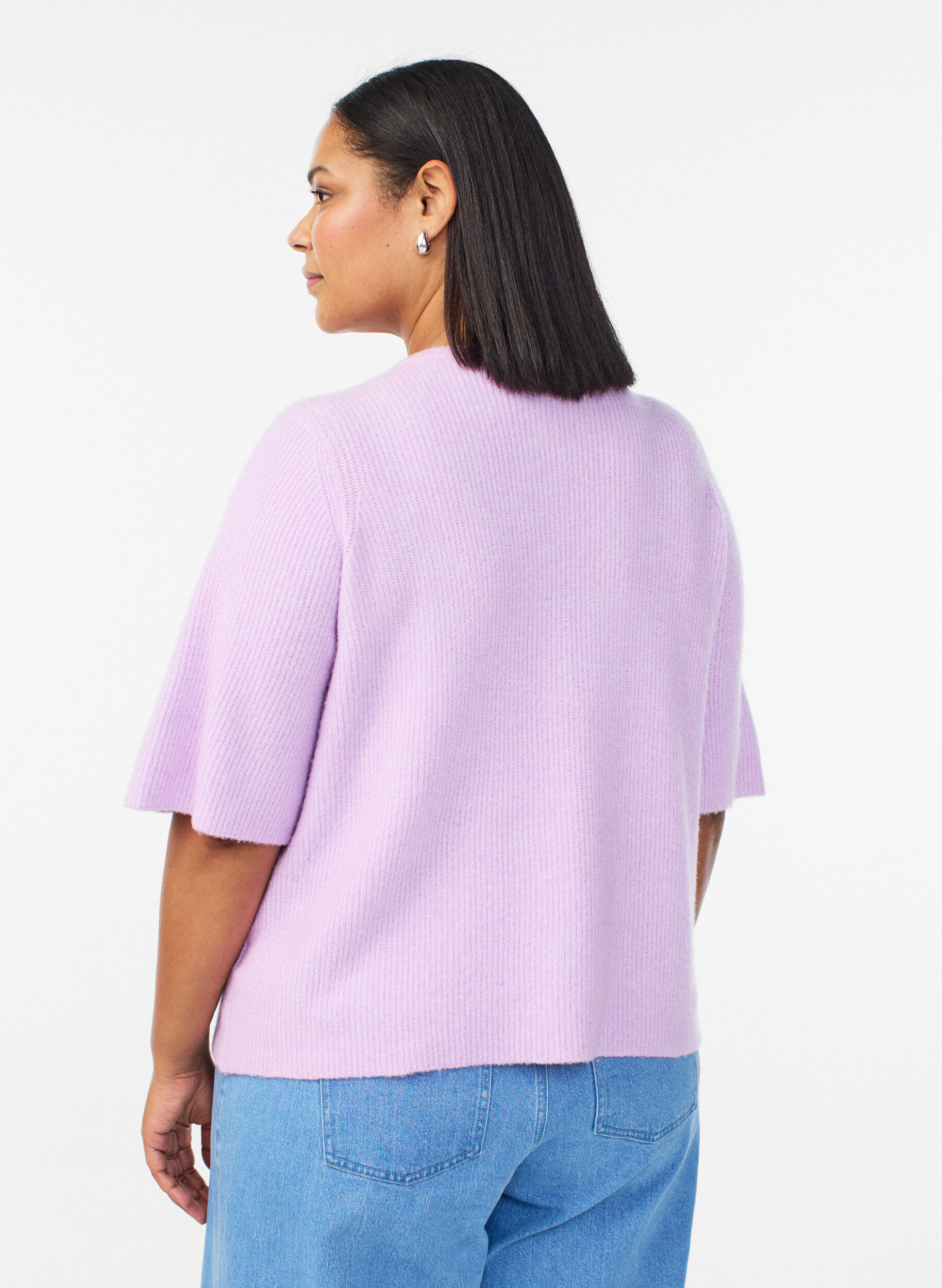 Zizzi Kardigan z kr&oacute;tkim rekawem z blyszczacymi guziczkami, Fioletowy, Model image number 2