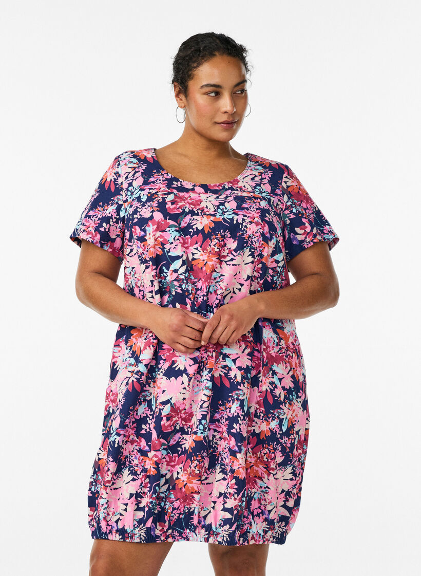 Bawelniana sukienka z kr&oacute;tkim rekawem i nadrukiem, Niebieskie, Model image number 0