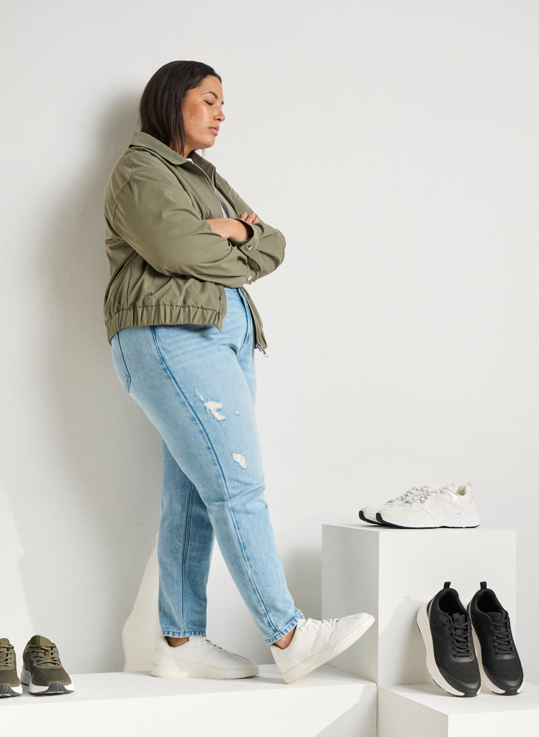 Zizzi Szerokie &ndash; Buty sportowe ze sztucznej sk&oacute;ry z przeszyciami, Biały, Image image number 0