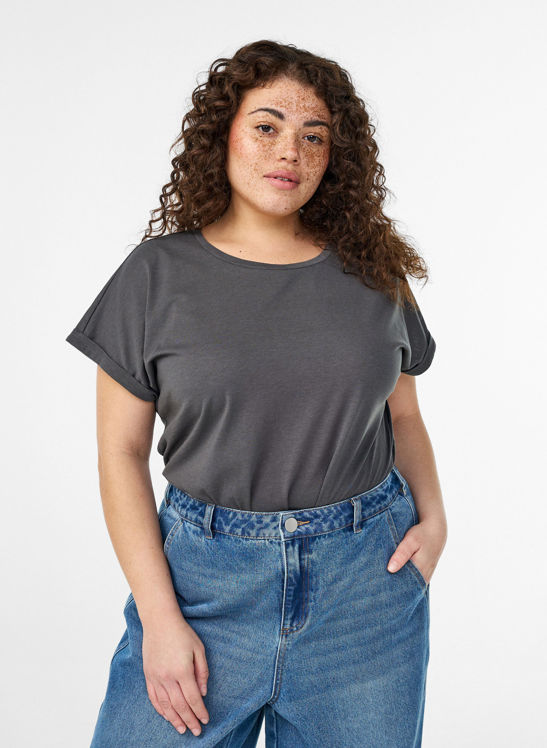 Zizzi Koszulka z kr&oacute;tkimi rekawami wykonana z mieszanki bawelny, Ciemnoszary, Model image number 0