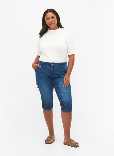 Waskie jeansy capri z kieszeniami, Dark blue denim, Model image number 0