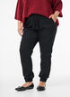 Jeansowe joggery z kieszeniami, Czarne, Model image number 2