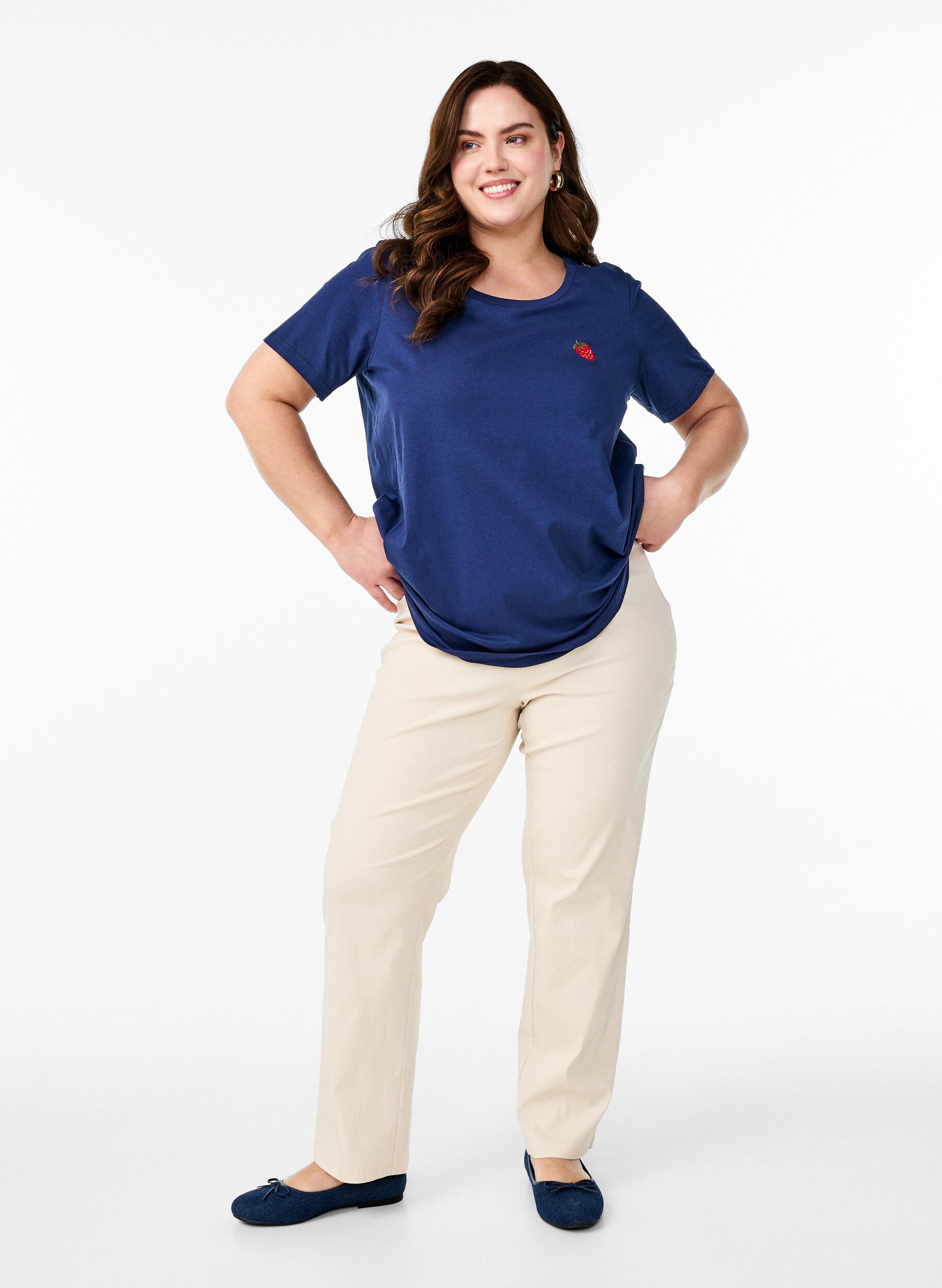 Zizzi Koszulka z haftem w truskawki, Naval A. W. Berry, Model image number 2