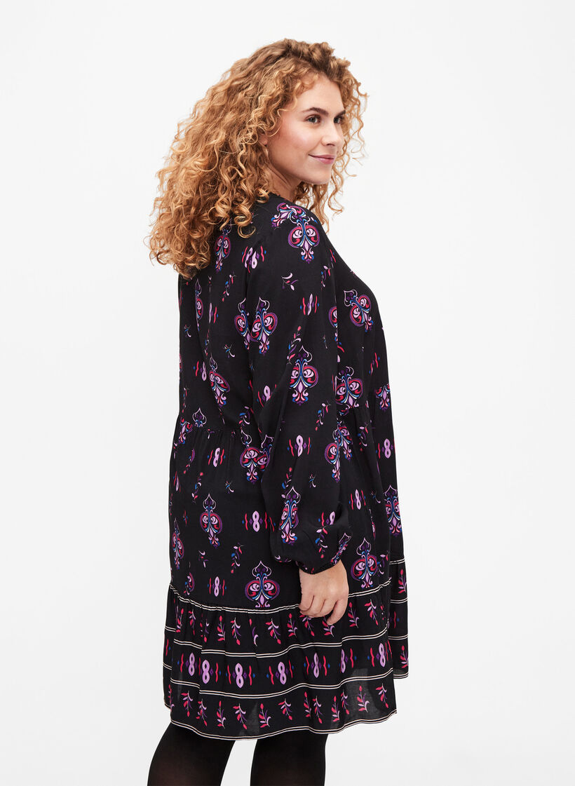 Wiskozowa sukienka z dlugim rekawem i nadrukiem, Black Pink AOP, Model image number 1