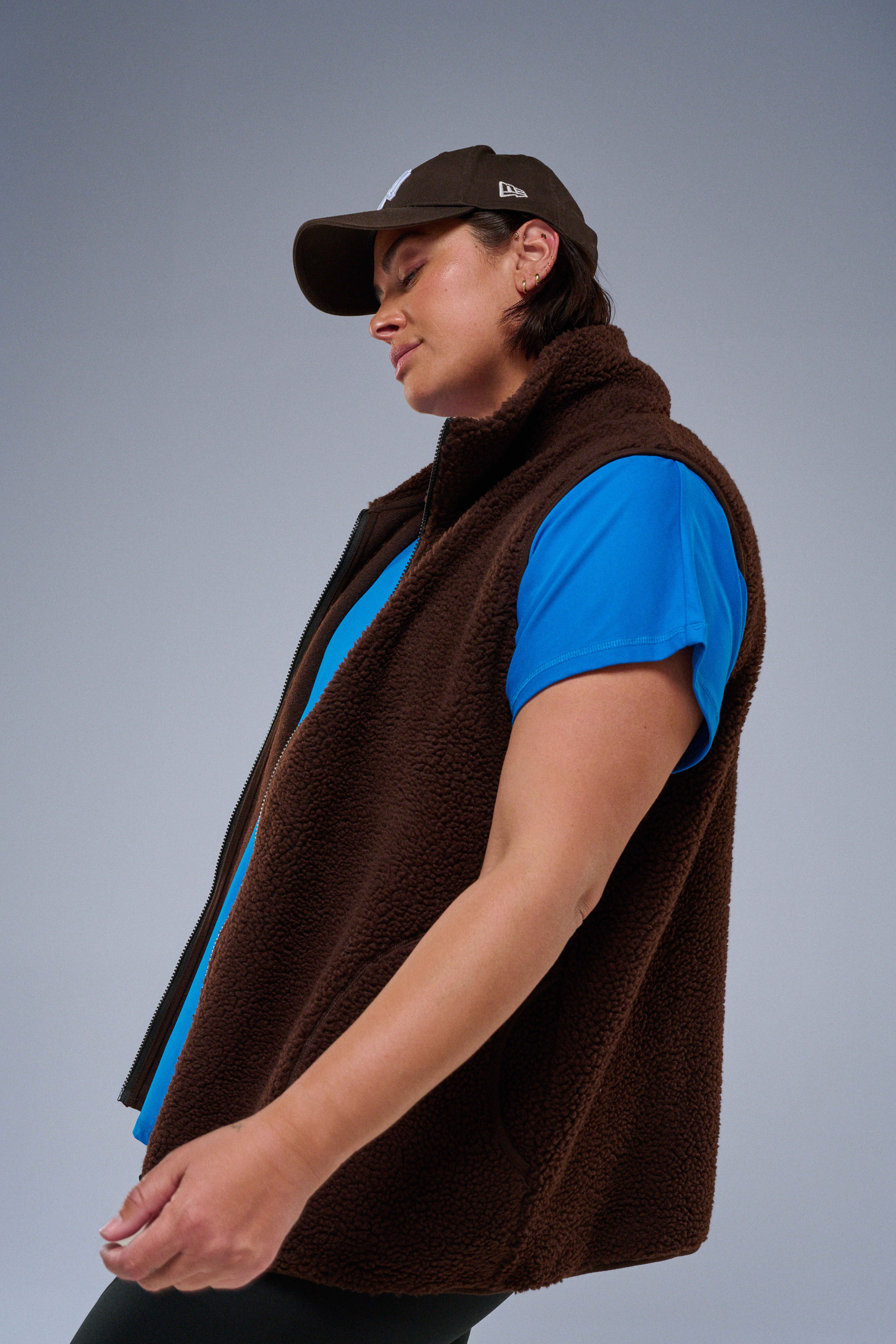 Zizzi Brązowa kamizelka z zamkiem błyskawicznym, , Model