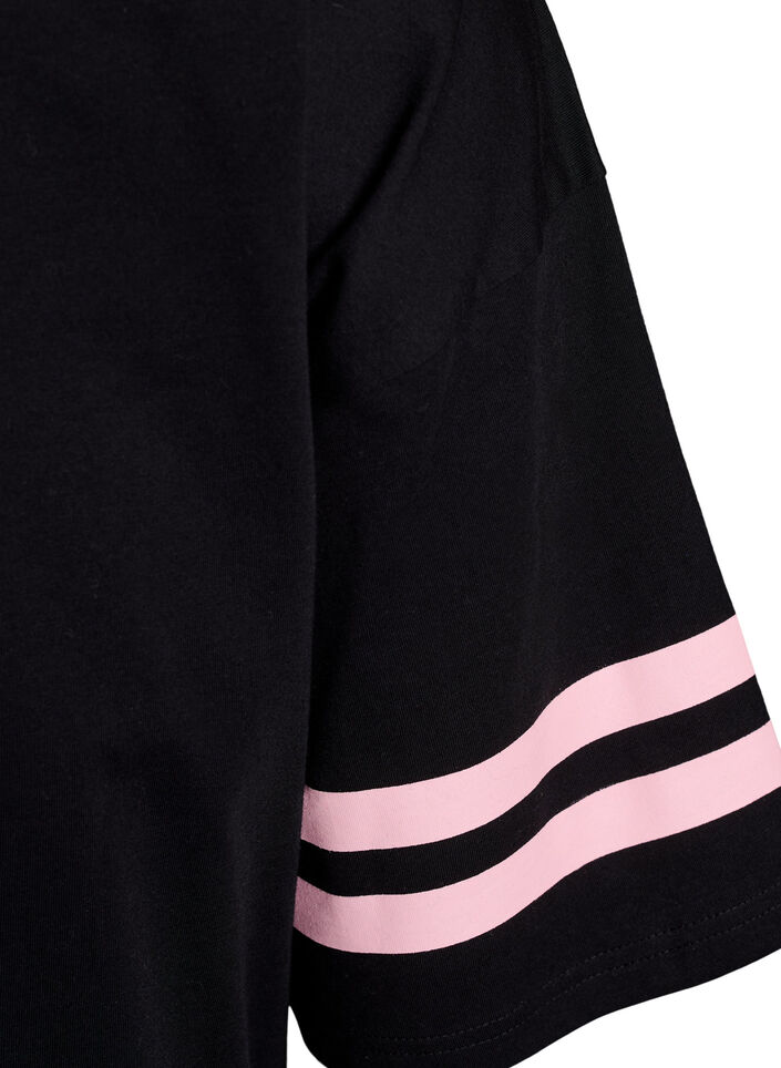 Sportowy T-shirt oversize w stylu uniwersyteckim, Czarne, Packshot image number 3