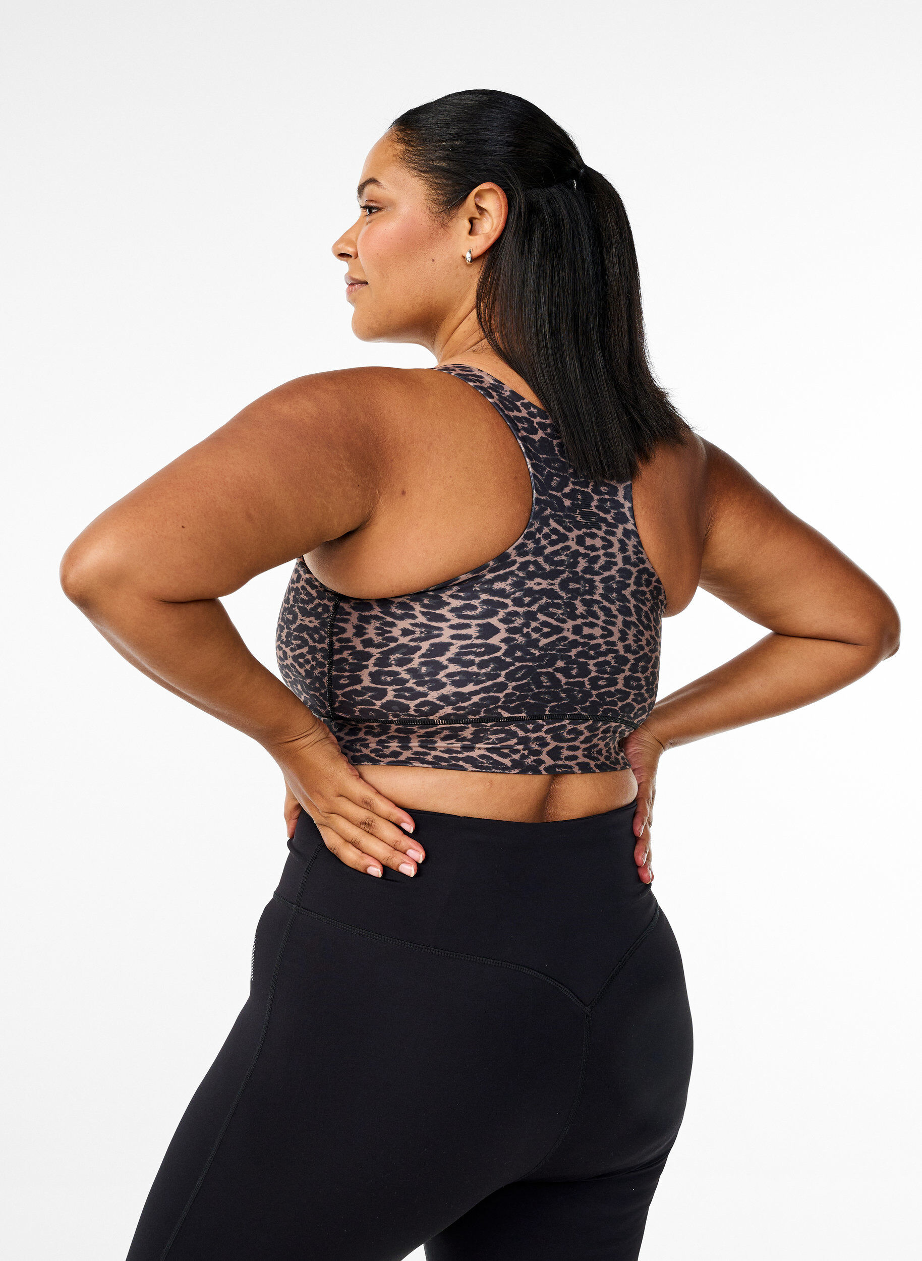 Zizzi Biustonosz sportowy z nadrukiem lamparta o fasonie racerback, Brązowy, Model image number 2