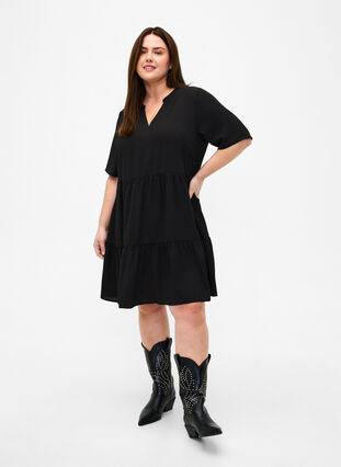 Rozszerzana, odcinana sukienka z krótkim rekawem, Black, Model image number 2