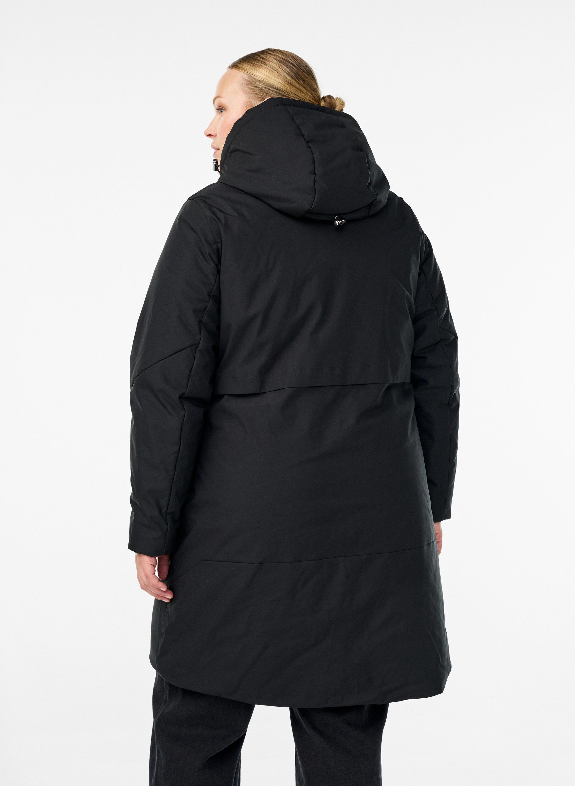 ZizziKurtka zimowa z regulacja w pasie, Czarne, Model image number 2
