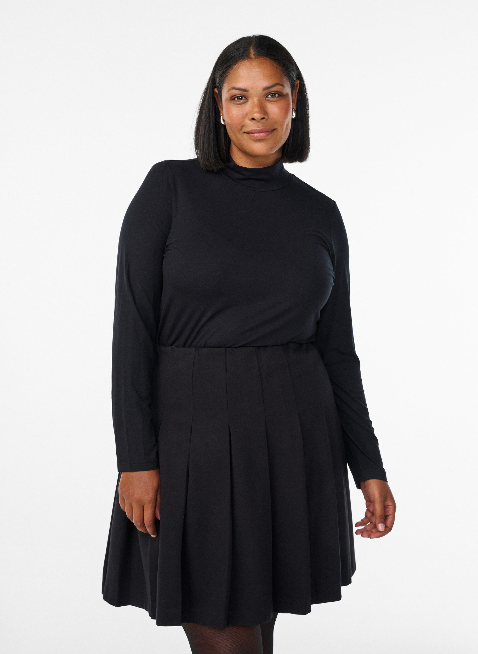 Zizzi Bluzka z dlugimi rekawami i wysokim dekoltem, Czarne, Model image number 0