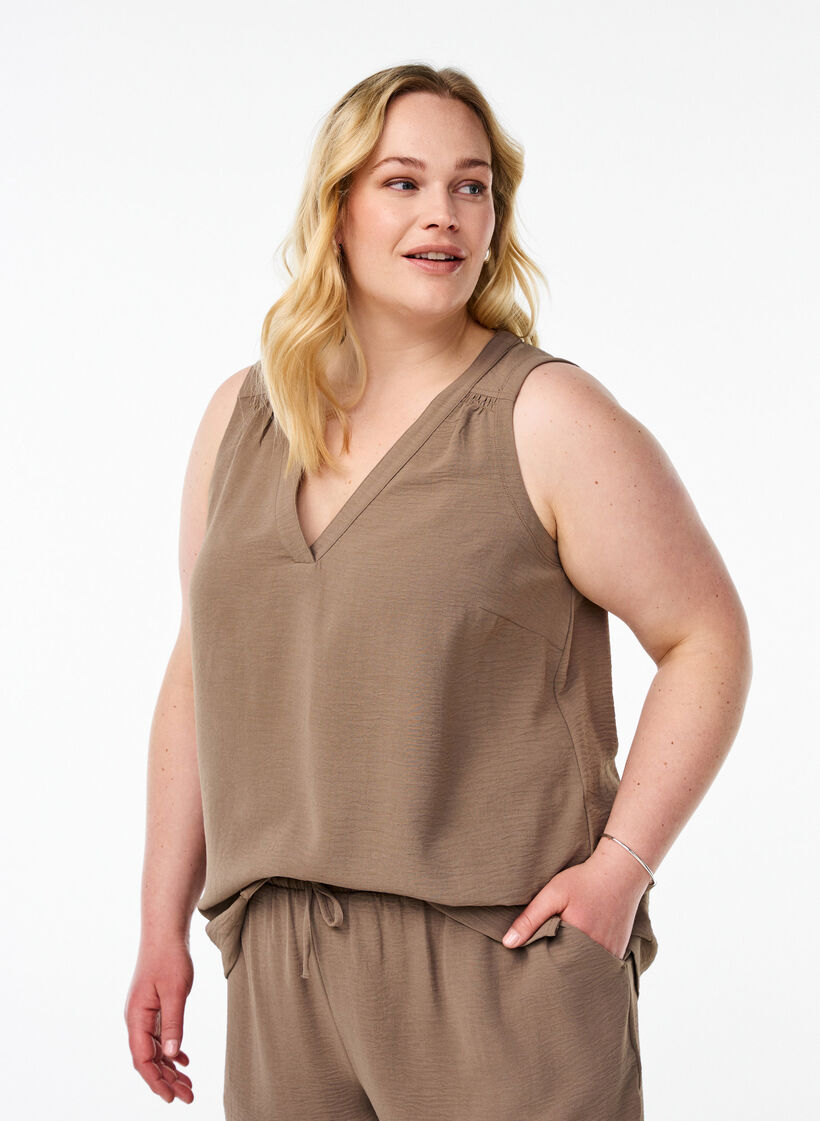 Top bez rekaw&oacute;w z marszczeniami, Brązowy, Model image number 0