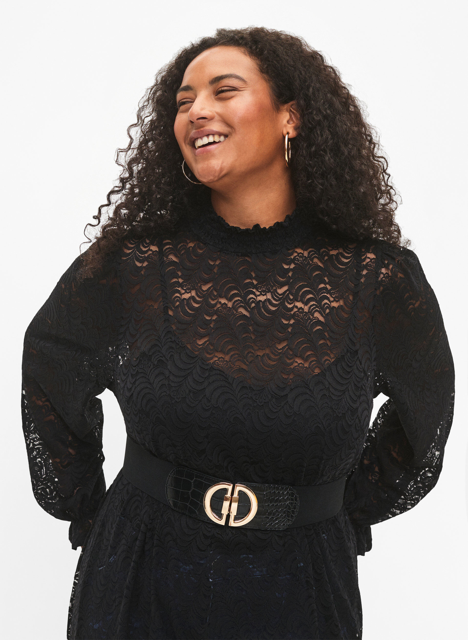 Zizzi Elastyczny pasek ze sprzaczka w kolorze zlotym, Black, Model image number 0