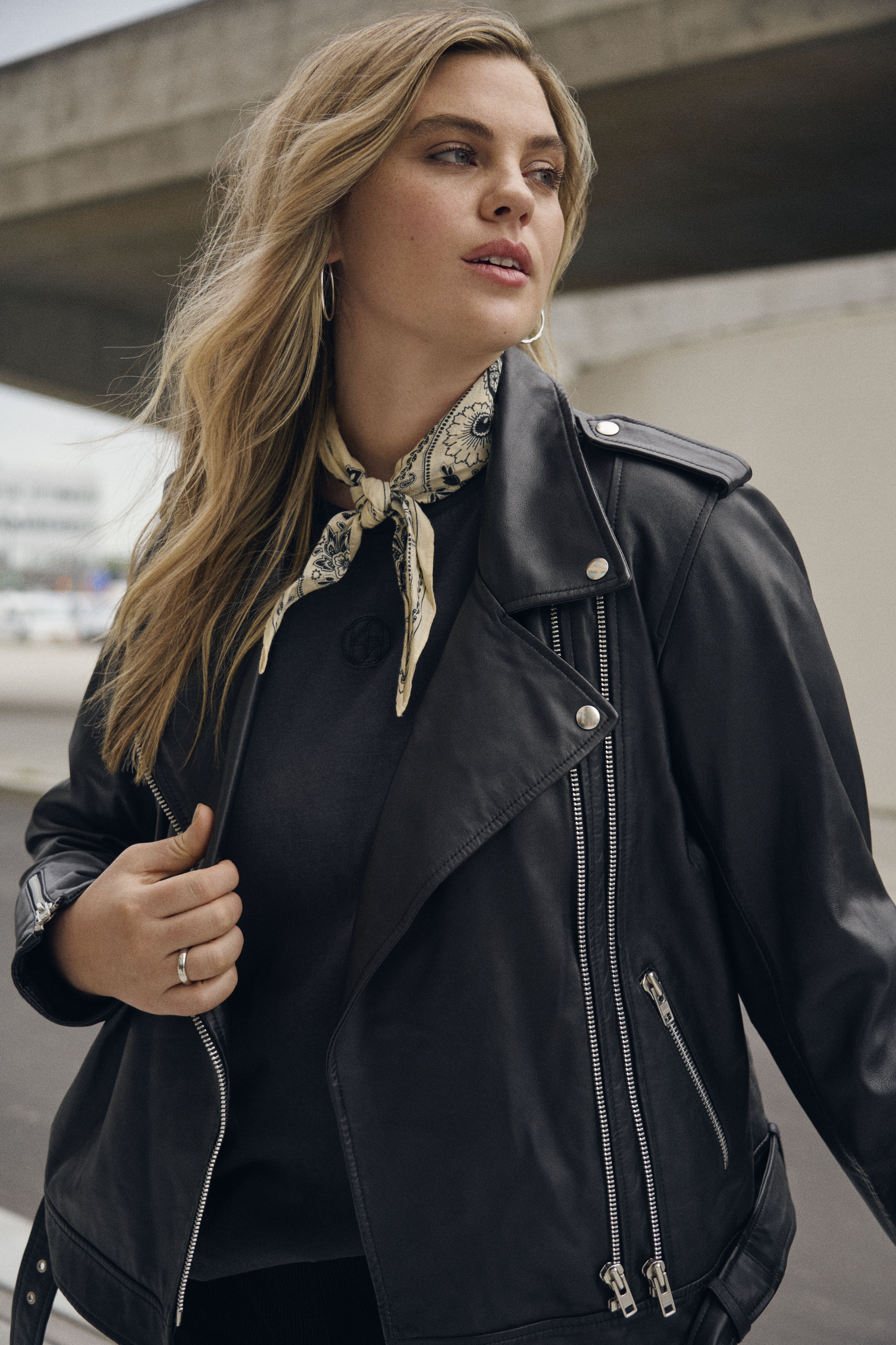 Sk&oacute;rzana kurtka, , Model