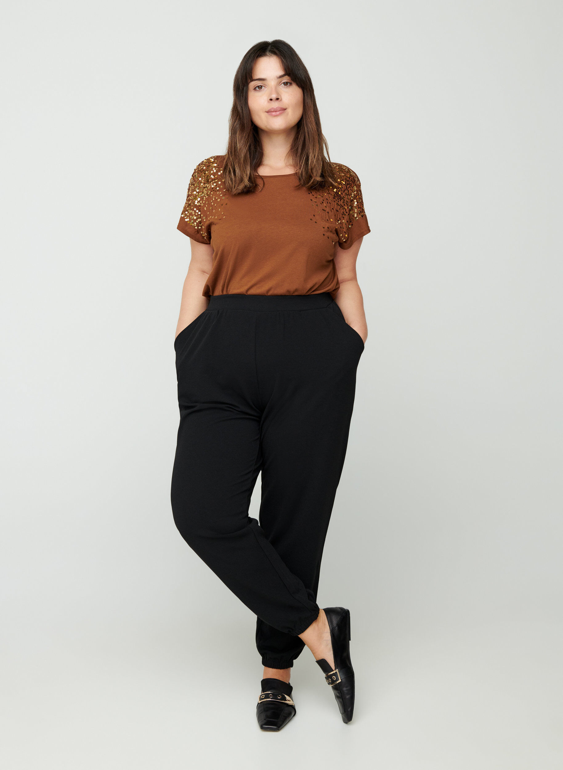 Zizzi Loose trousers with pockets, Black, Model image number 1