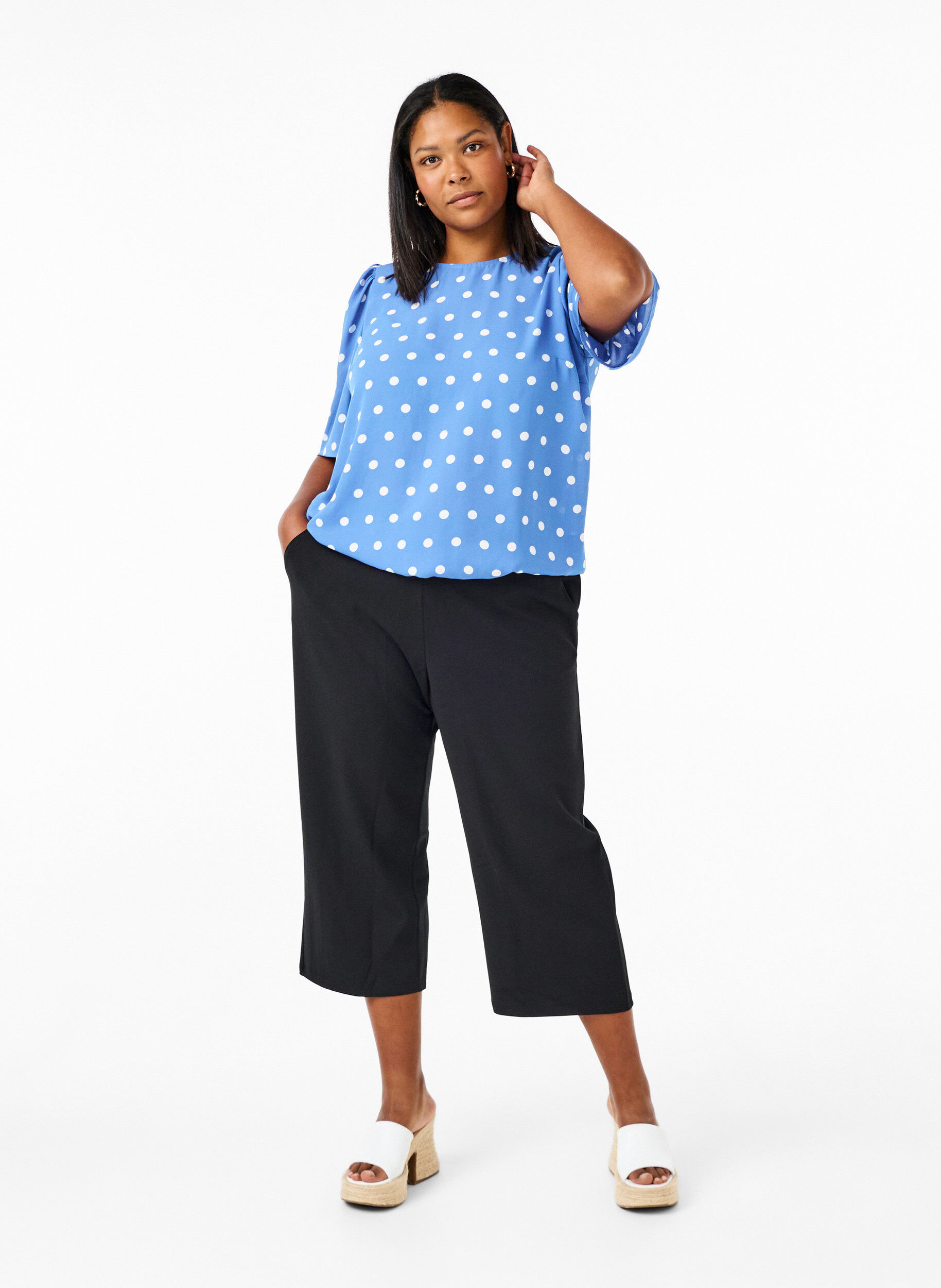 Zizzi Bluzka w kropki z kr&oacute;tkimi rekawami, River S. White Dot, Model image number 2