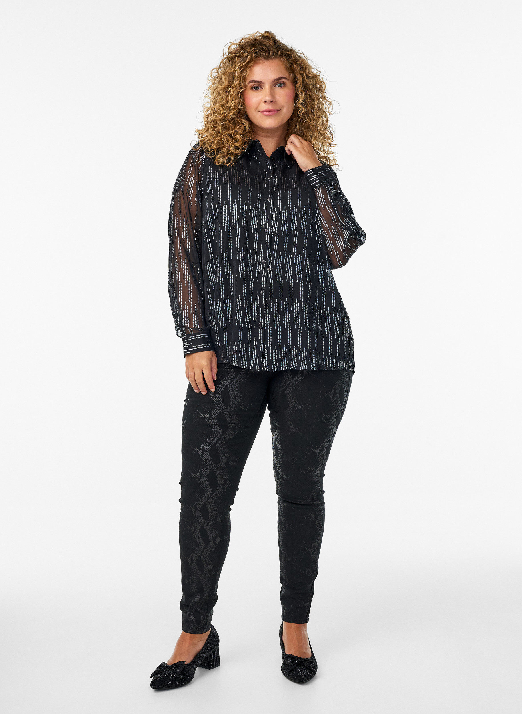 Zizzi Koszula z blyszczacym wzorem, Czarne, Model image number 1