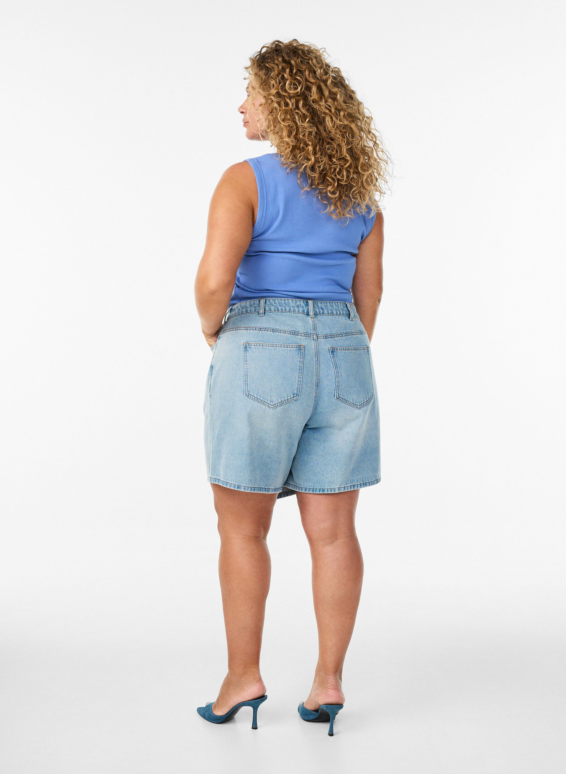 ZizziJeansszorty z efektem kopertowym i wysokim stanem, Niebieskie, Model image number 2
