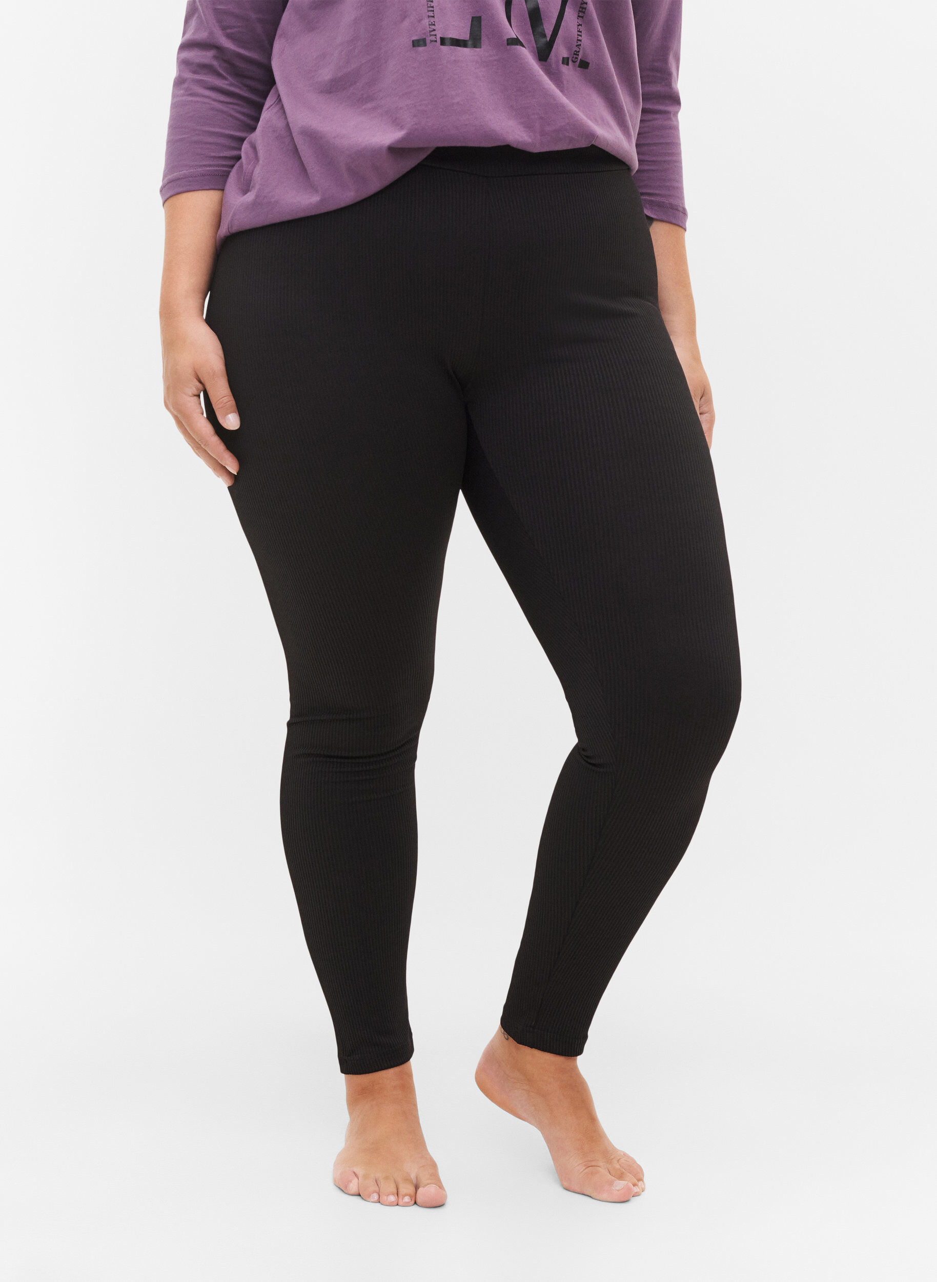 Zizzi Leggings with stretch and ribbed structure, Black, Model image number 2