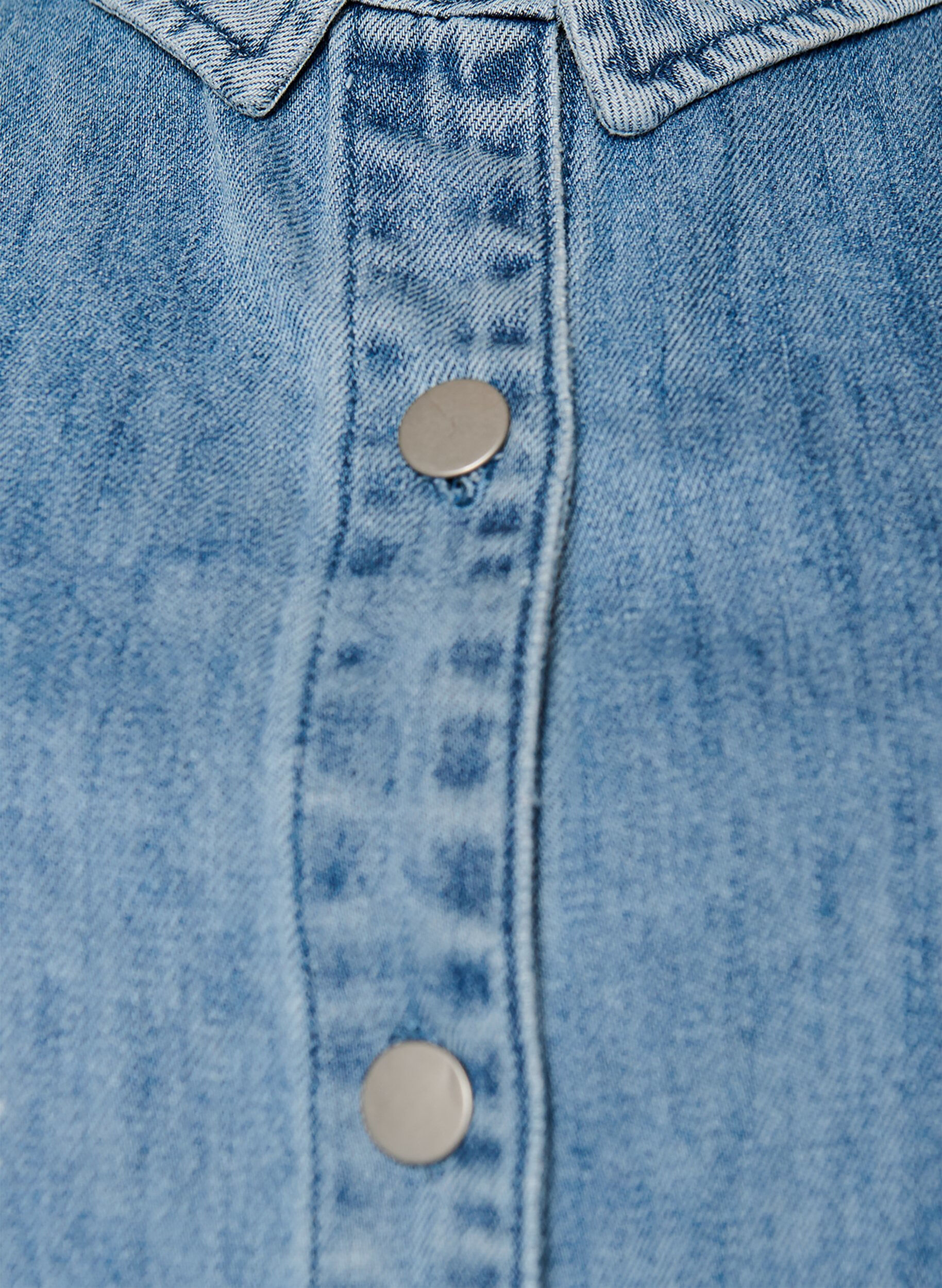 ZizziKoszula z kr&oacute;tkim rekawem z nadrukiem kwiatowym i z materialu jeansowego, Niebieskie, Packshot image number 2