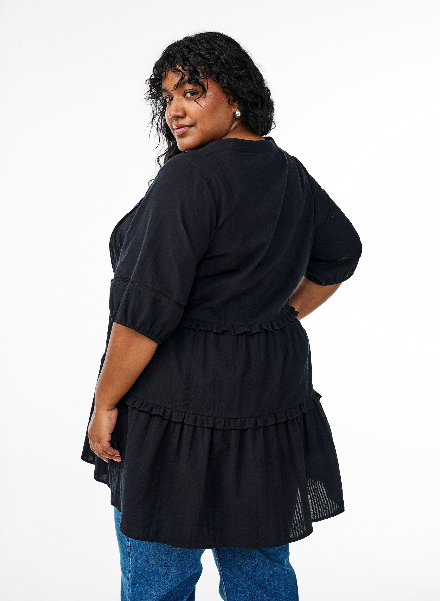 Zizzi Tunika w ksztalcie trapezu z falbanami, Czarne, Model image number 2