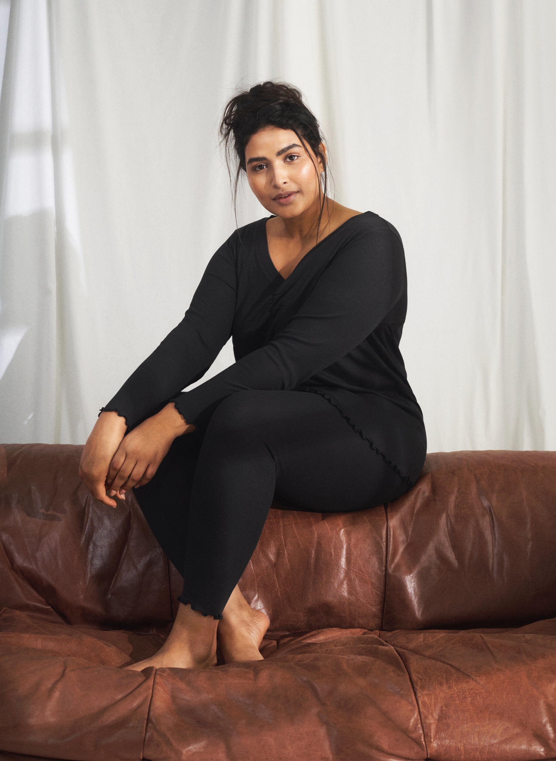 Zizzi Obcisle spodnie ze sciagaczem, Black, Image image number 0