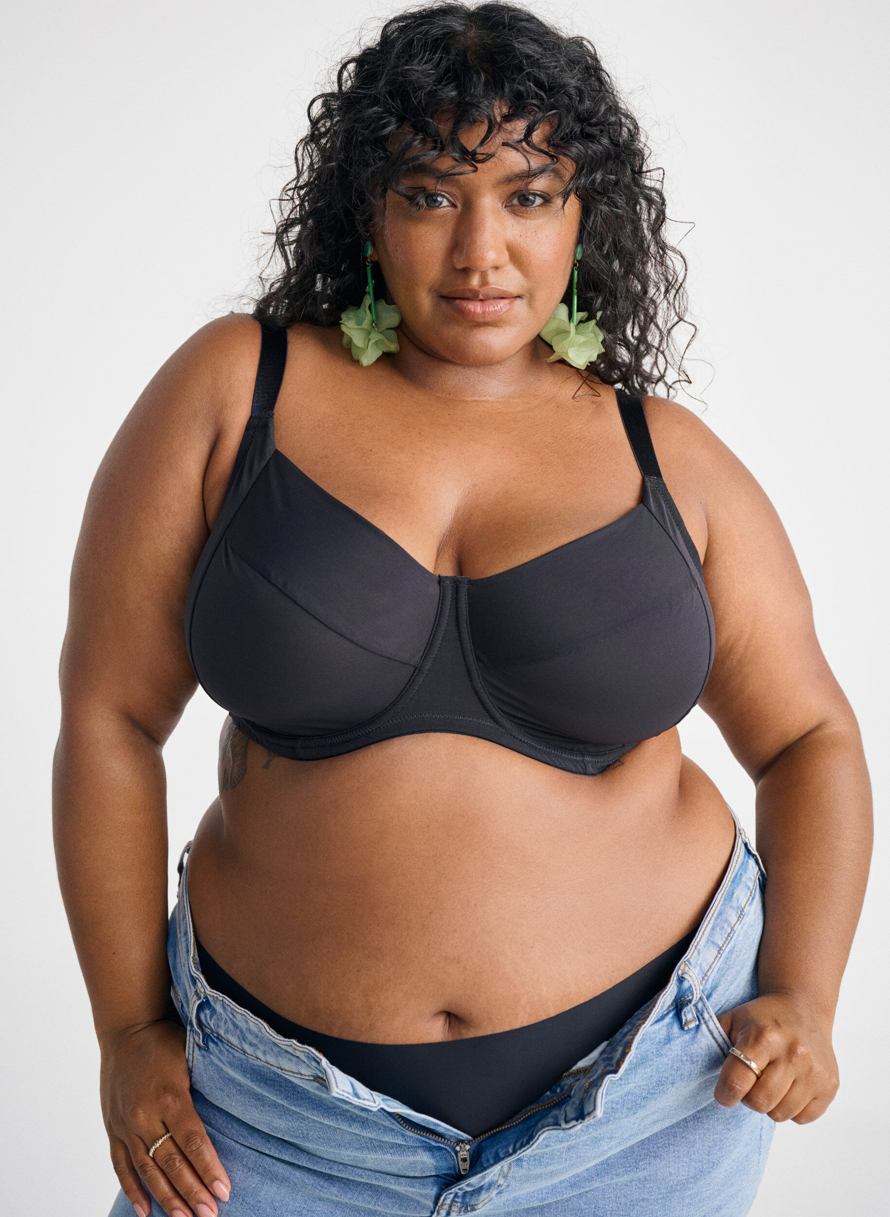 Zizzi Biustonosz bez fiszbin z siateczka, zapewniajacy pelne krycie, Czarne, Image image number 0