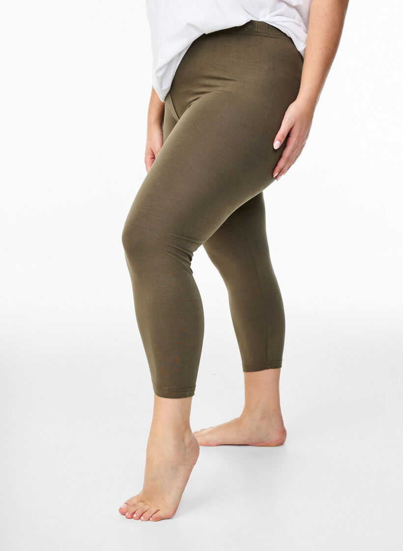 Legginsy 3/4 typu basic z wiskozy, Zielony, Model image number 0