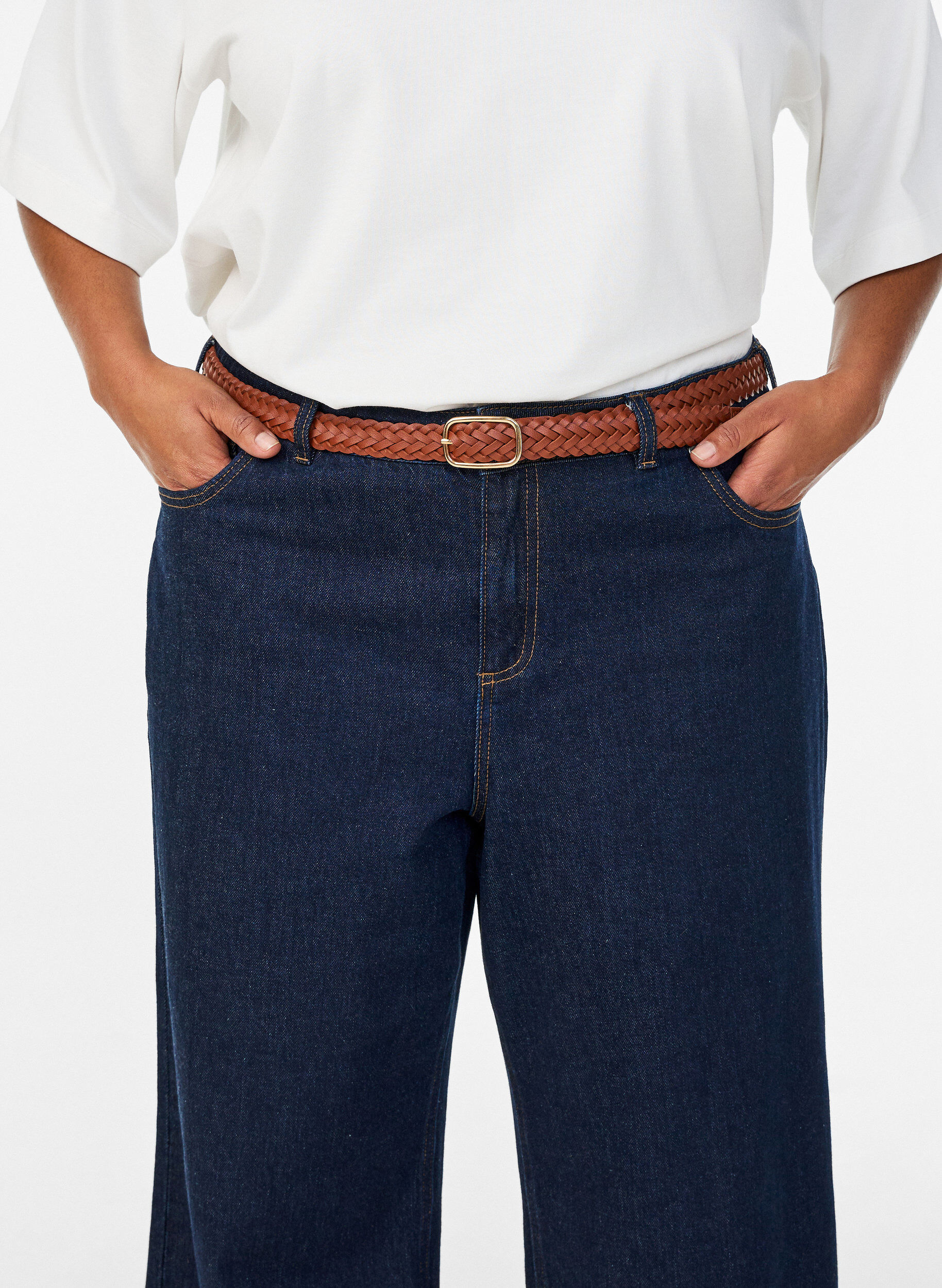 Zizzi Splotany pasek ze sztucznej sk&oacute;ry, Brązowy, Model image number 0