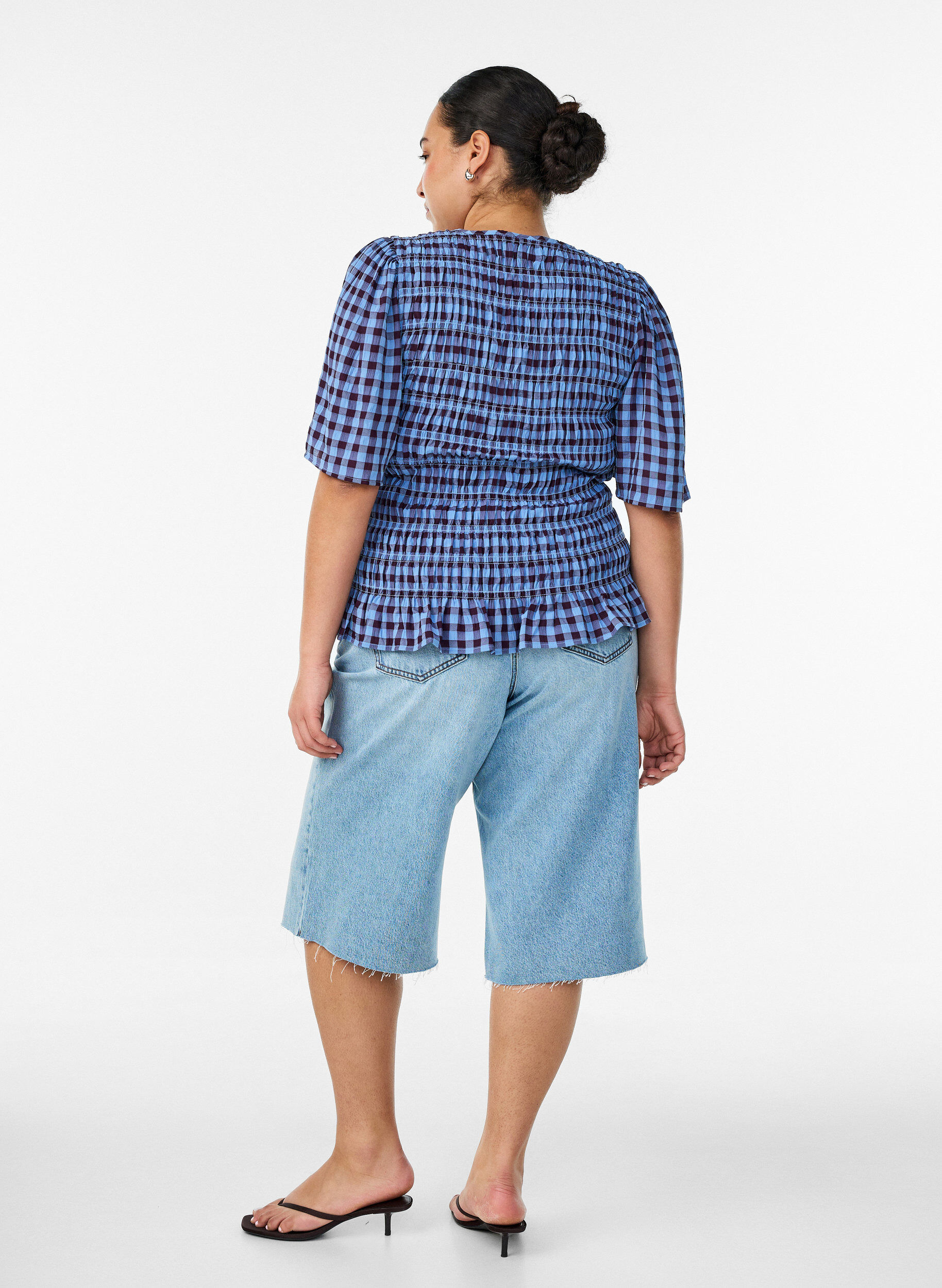 ZizziUciete jeansy z efektem przetarcia i surowymi krawedziami, Niebieskie, Model image number 1