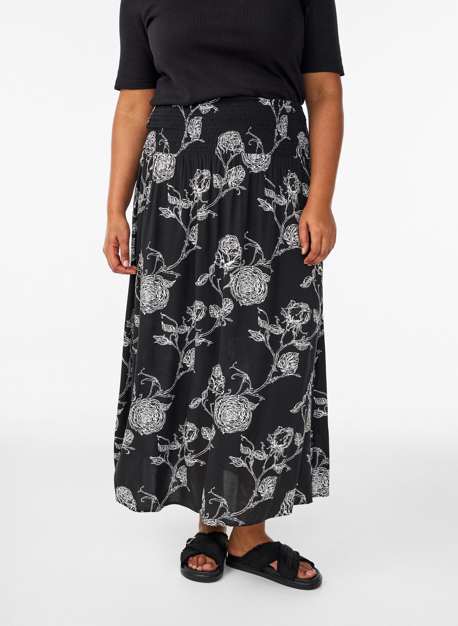 ZizziSp&oacute;dnica maxi z wiskozy z marszczeniem, Czarne, Model image number 2