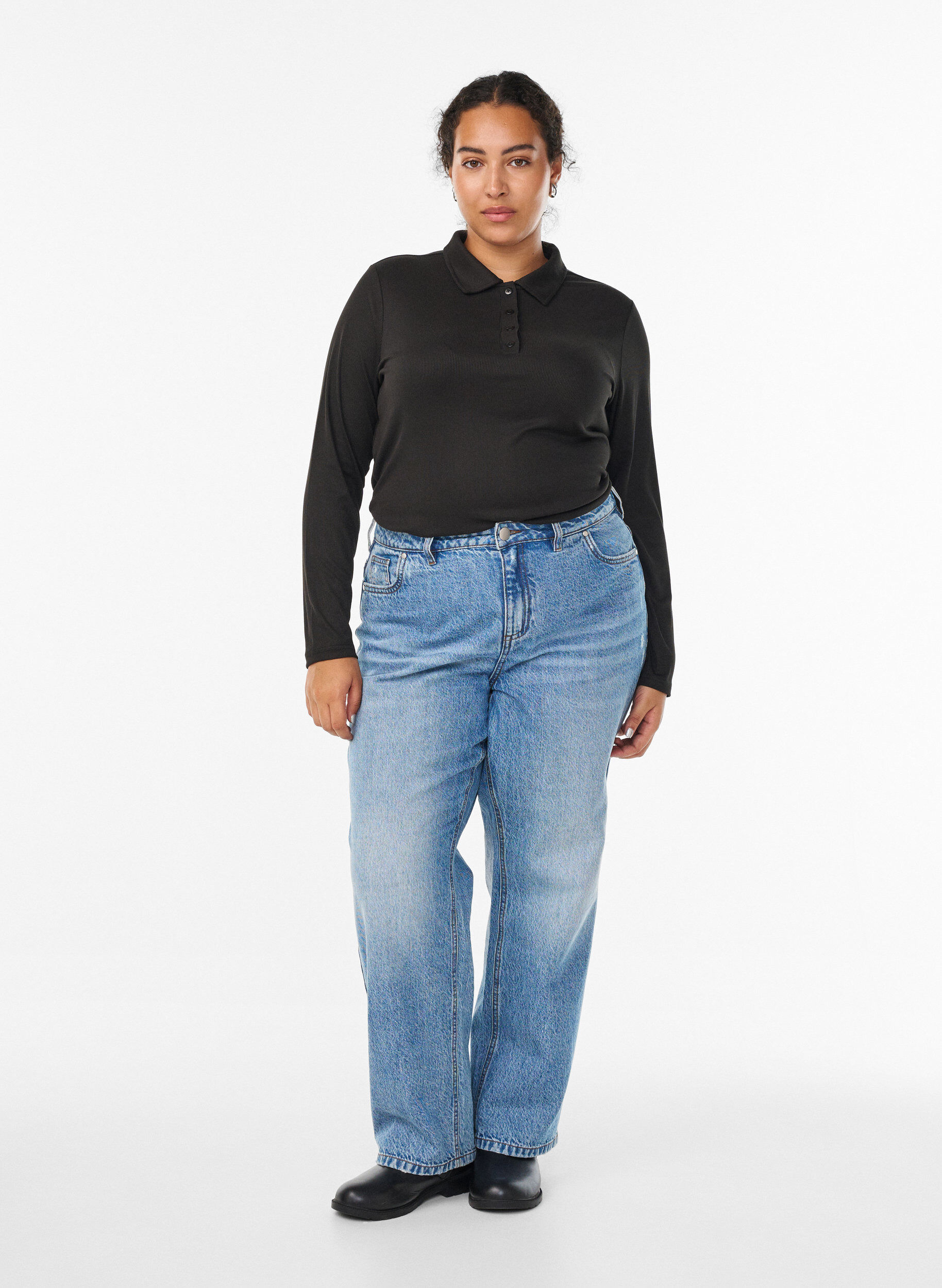 Zizzi Koszula polo z miekkiej, prazkowanej dzianiny z dlugim rekawem, Czarne, Model image number 1