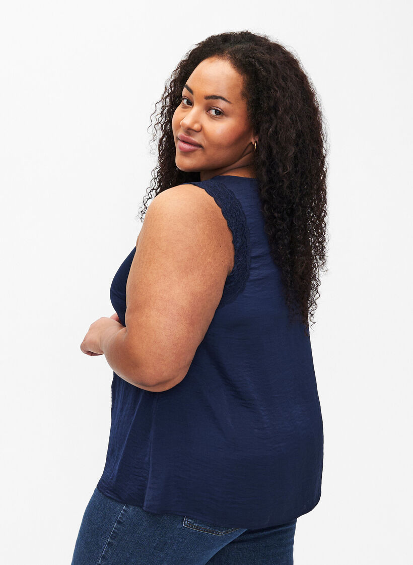 Top z koronka i krzyzykiem, Navy, Model image number 1