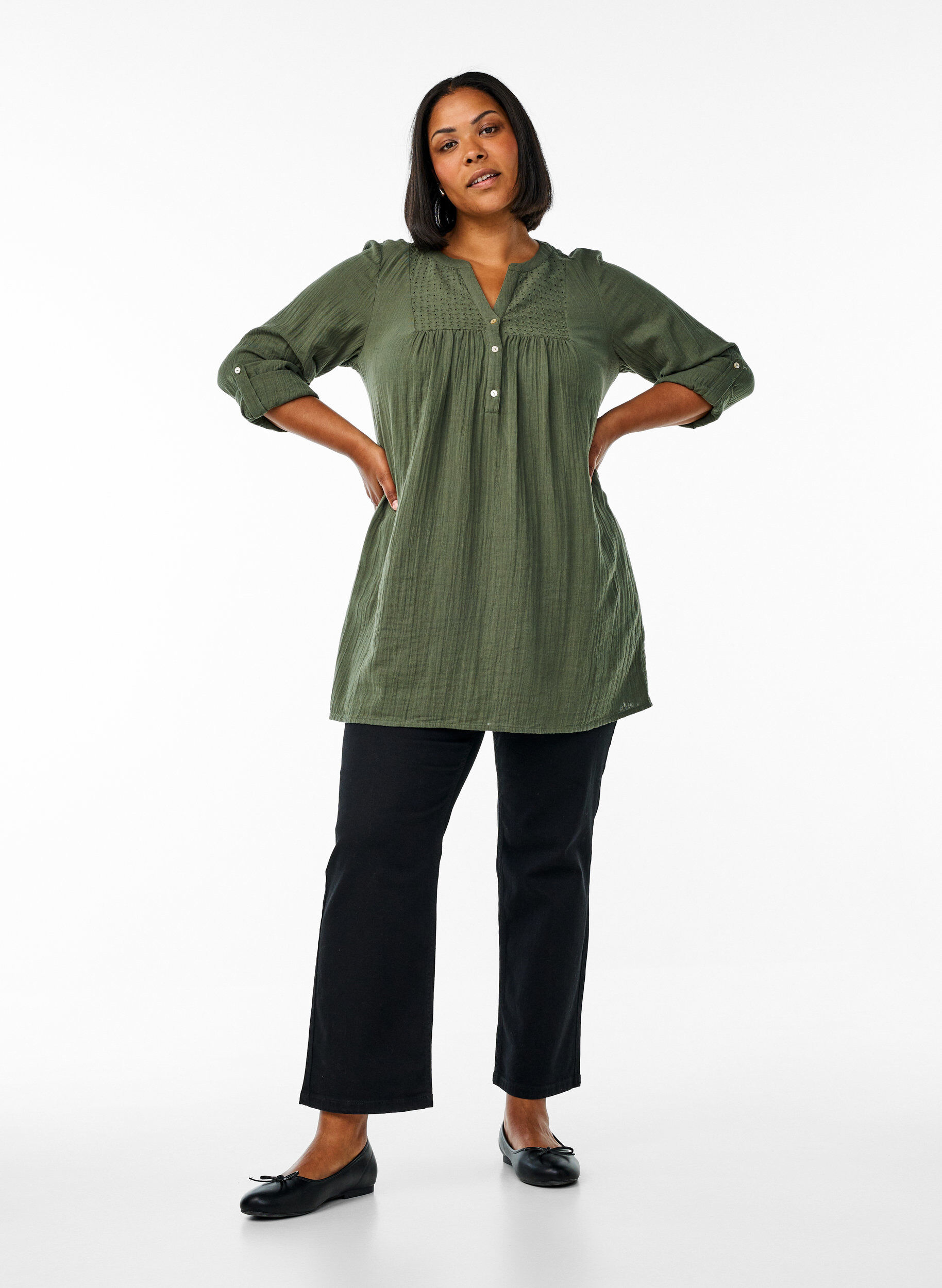 Zizzi Tunika z bawelnianej, muslinowej tkaniny z haftem angielskim, Zielony, Model image number 1