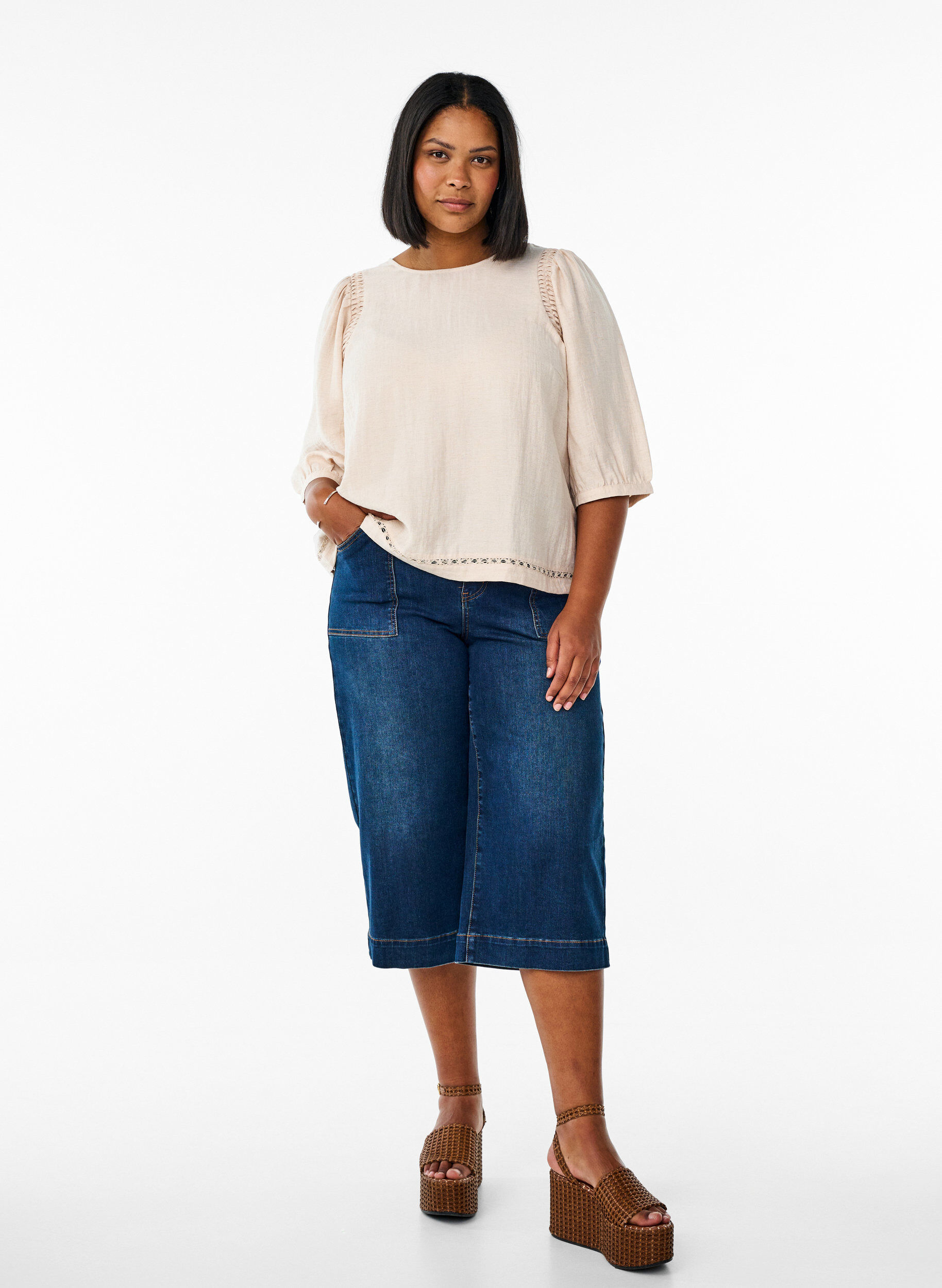 Zizzi Bluzka z marszczeniami na ramionach, wykonana z mieszanki wiskozy z lnem, Czerwony, Model image number 1