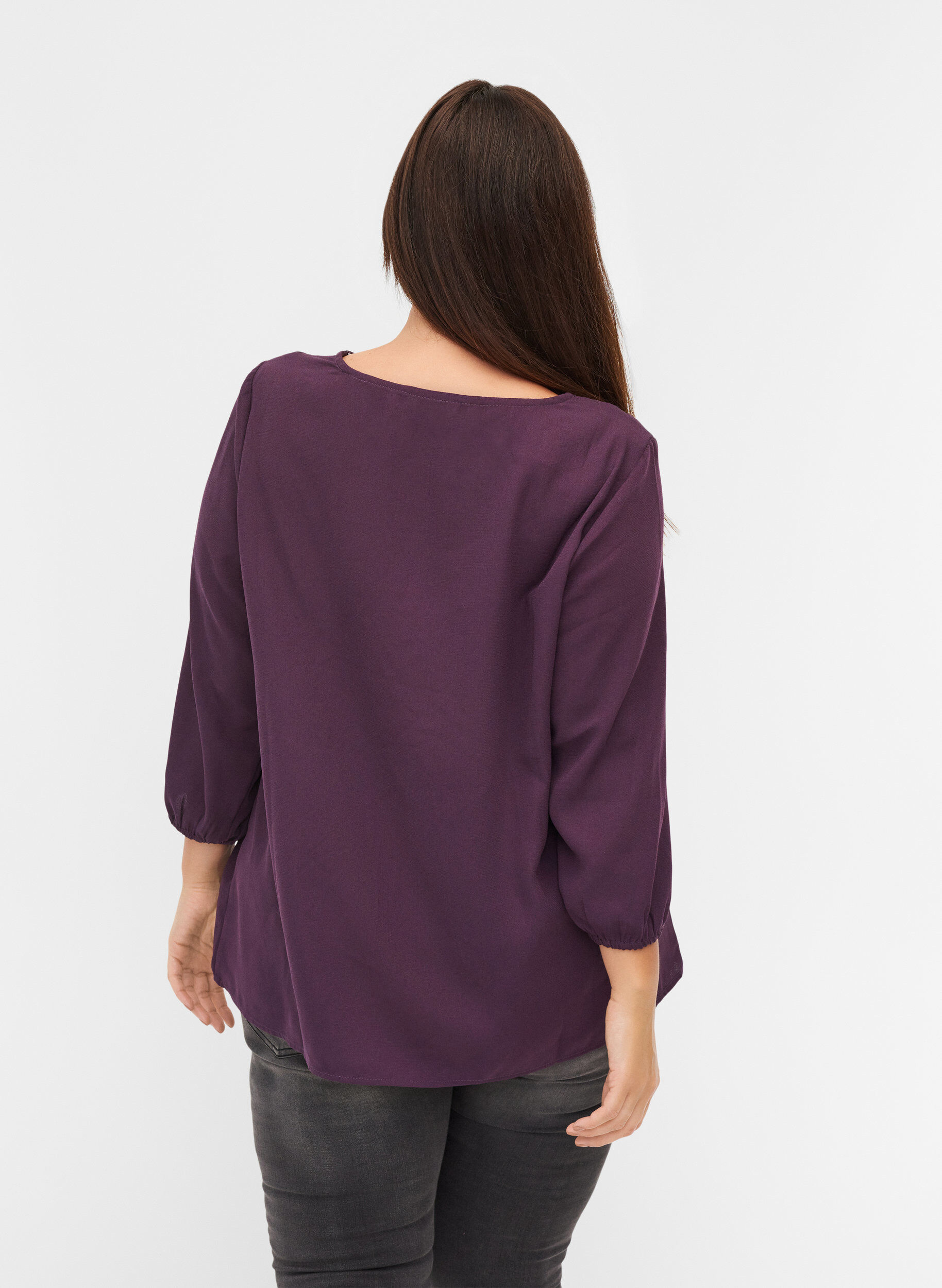 Zizzi Solid-coloured 3/4 sleeve blouse with lace, Plum Perfect, Model image number 1