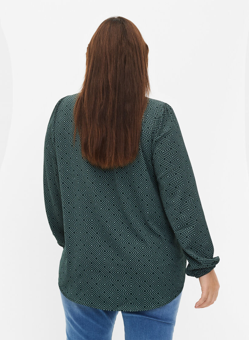 Bluzka koszulowa z dekoltem w serek i nadrukiem, Scarab Graphic AOP, Model image number 1