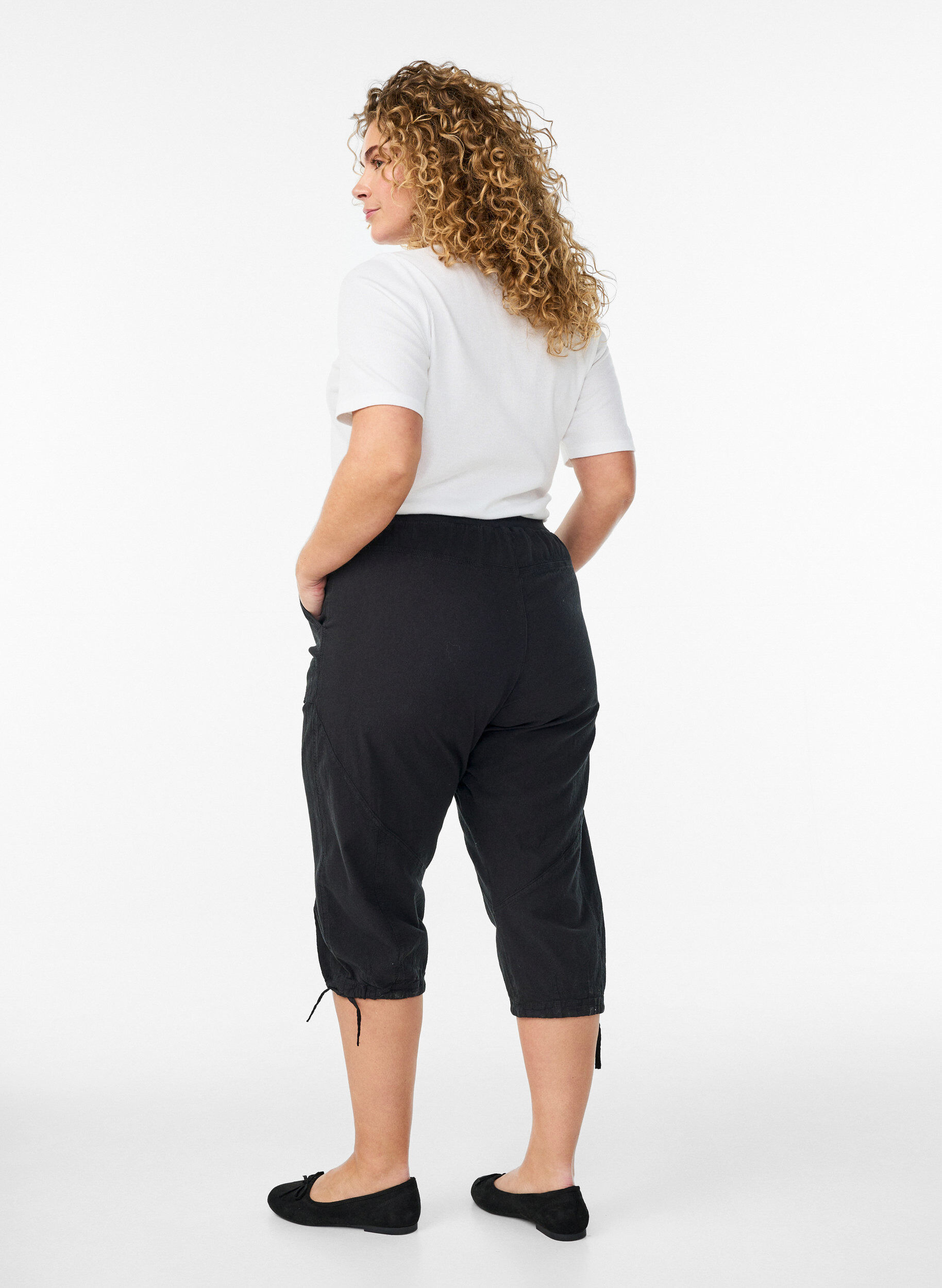 ZizziBawelniane spodnie capri, Czarne, Model image number 1