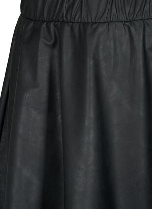 Spódnica o luznym kroju z imitacji skóry, Black, Packshot image number 2