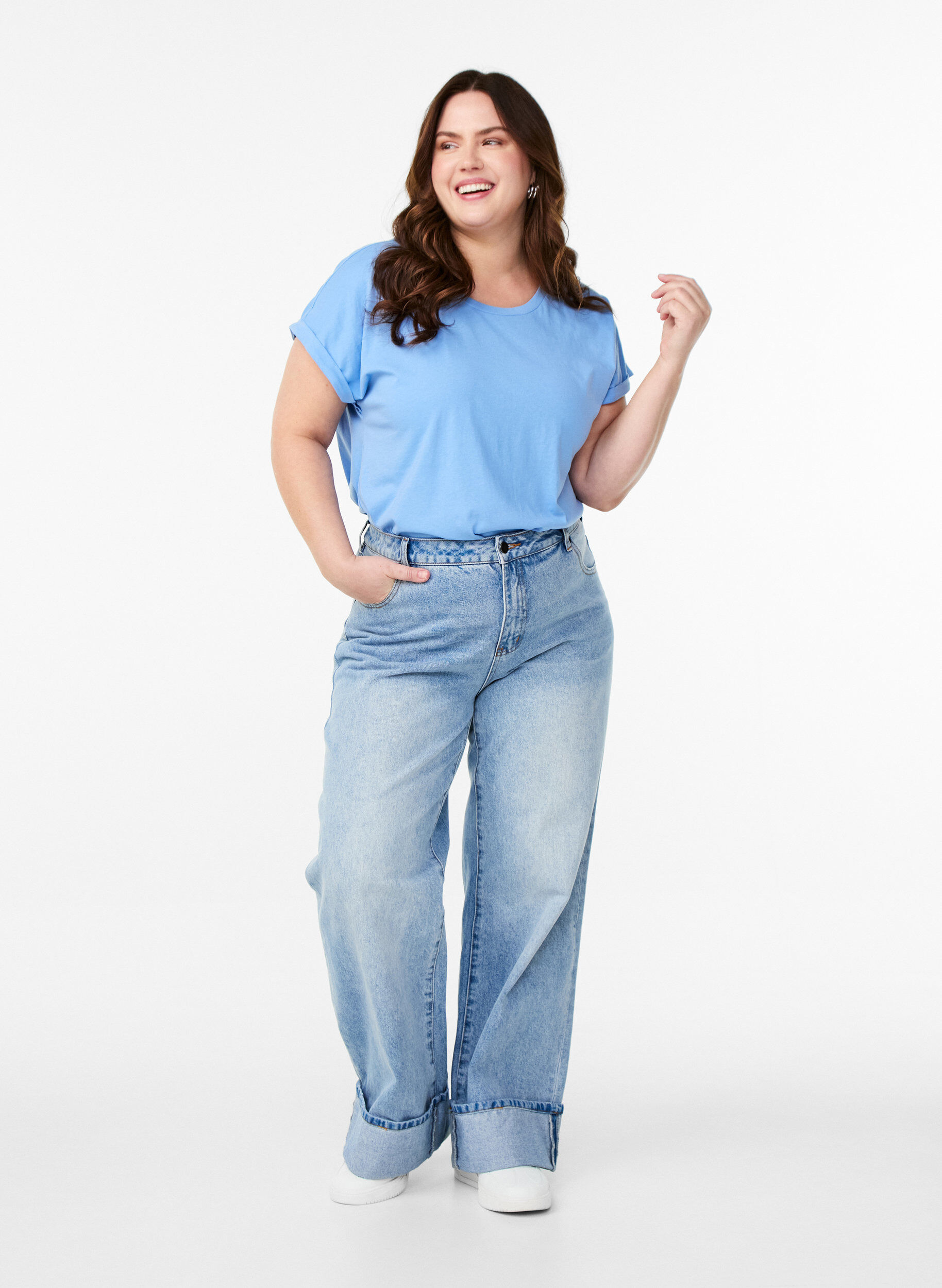 Zizzi Koszulka z kr&oacute;tkimi rekawami wykonana z mieszanki bawelny, Niebieskie, Model image number 1